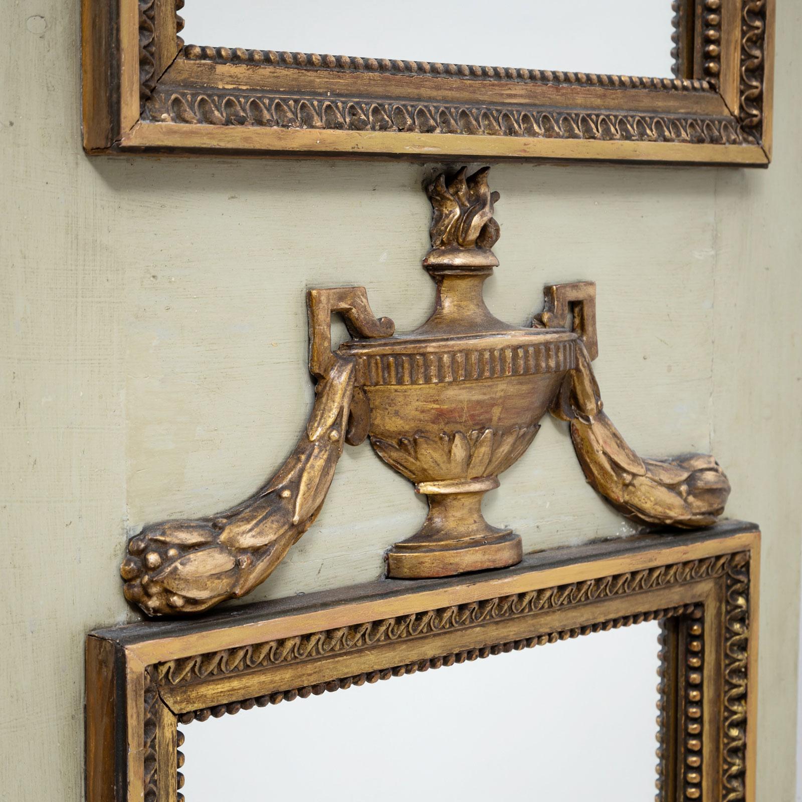 Bois Miroir sur pied, France, fin du XVIIIe siècle en vente