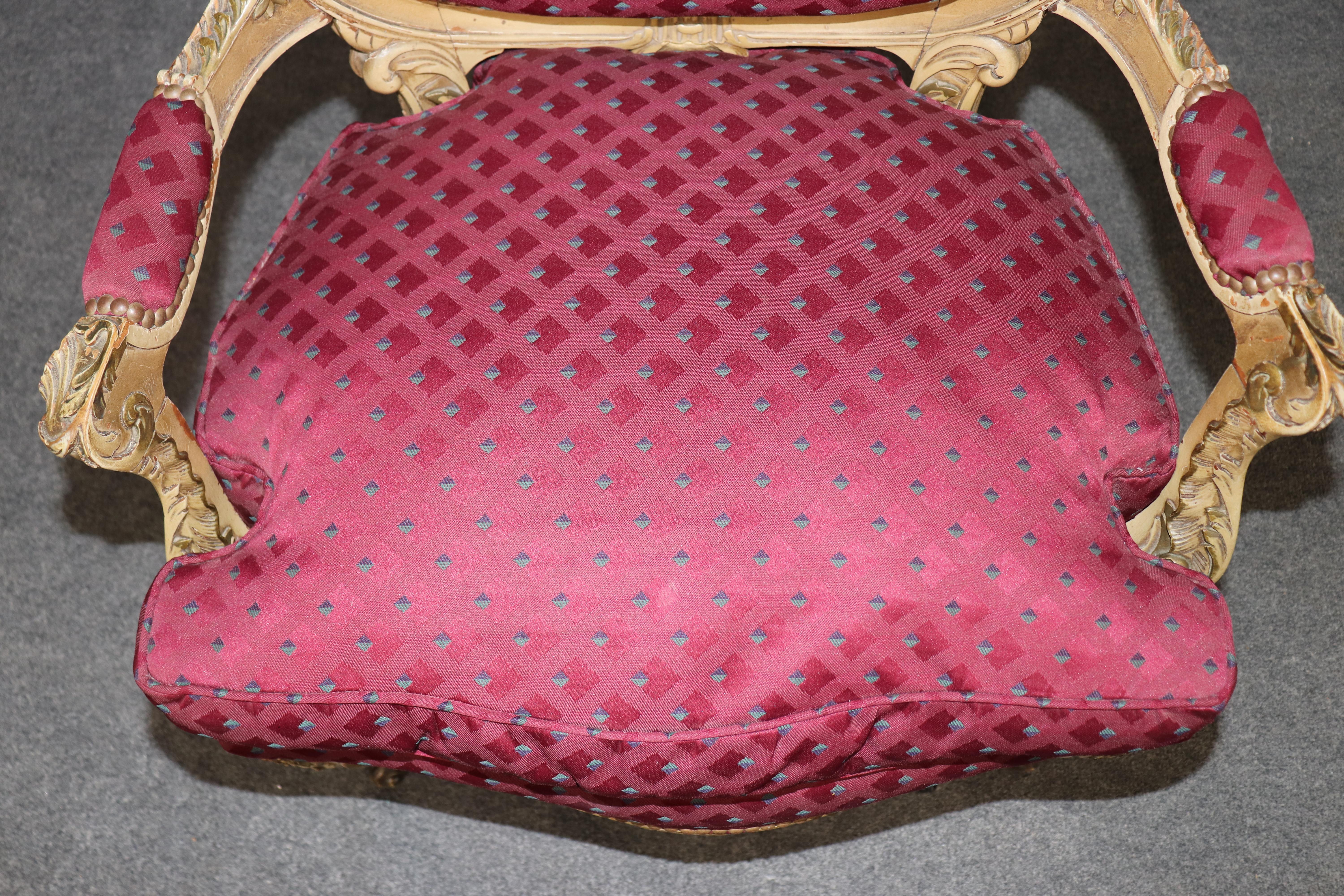 Pierce geschnitzt Farbe dekoriert Paar Französisch Louis XV Sessel circa 1920er Jahre Ära im Angebot 8