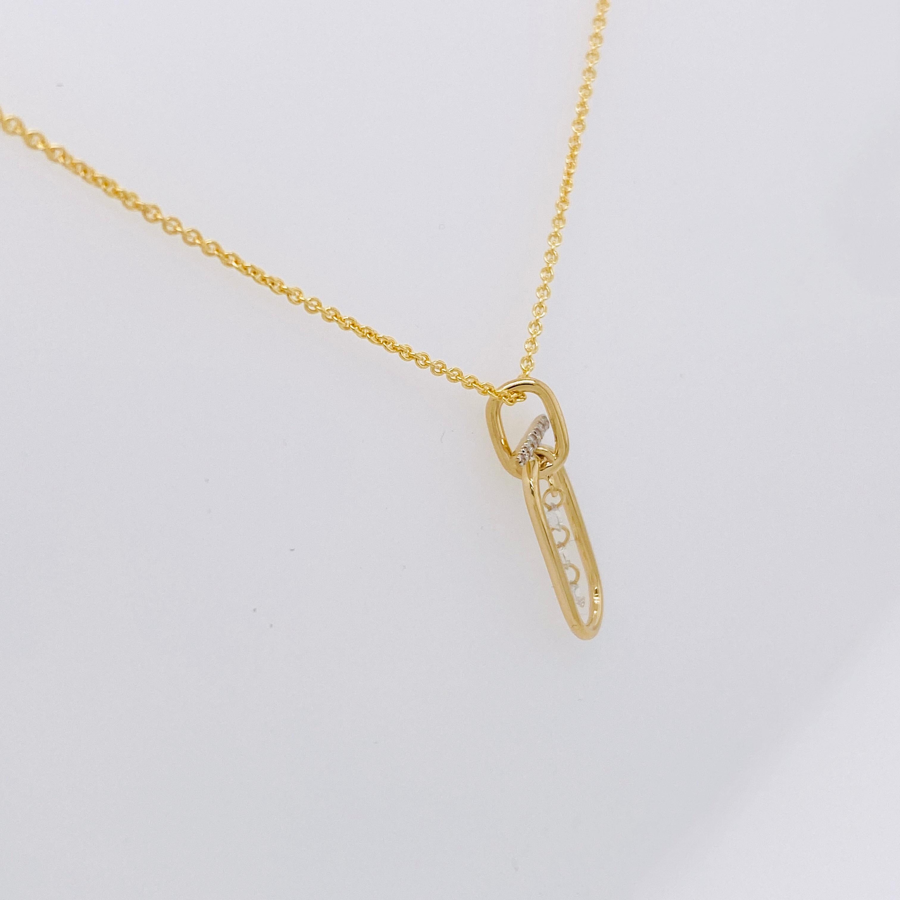 Contemporary Pierced Diamond Paperclip Bar Pendant Necklace 0.20 Carats, 14k Yellow Gold For Sale