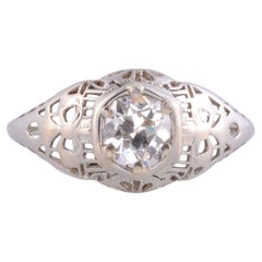 Vintage Pierced Mounting VS1 Diamond Engagement Ring