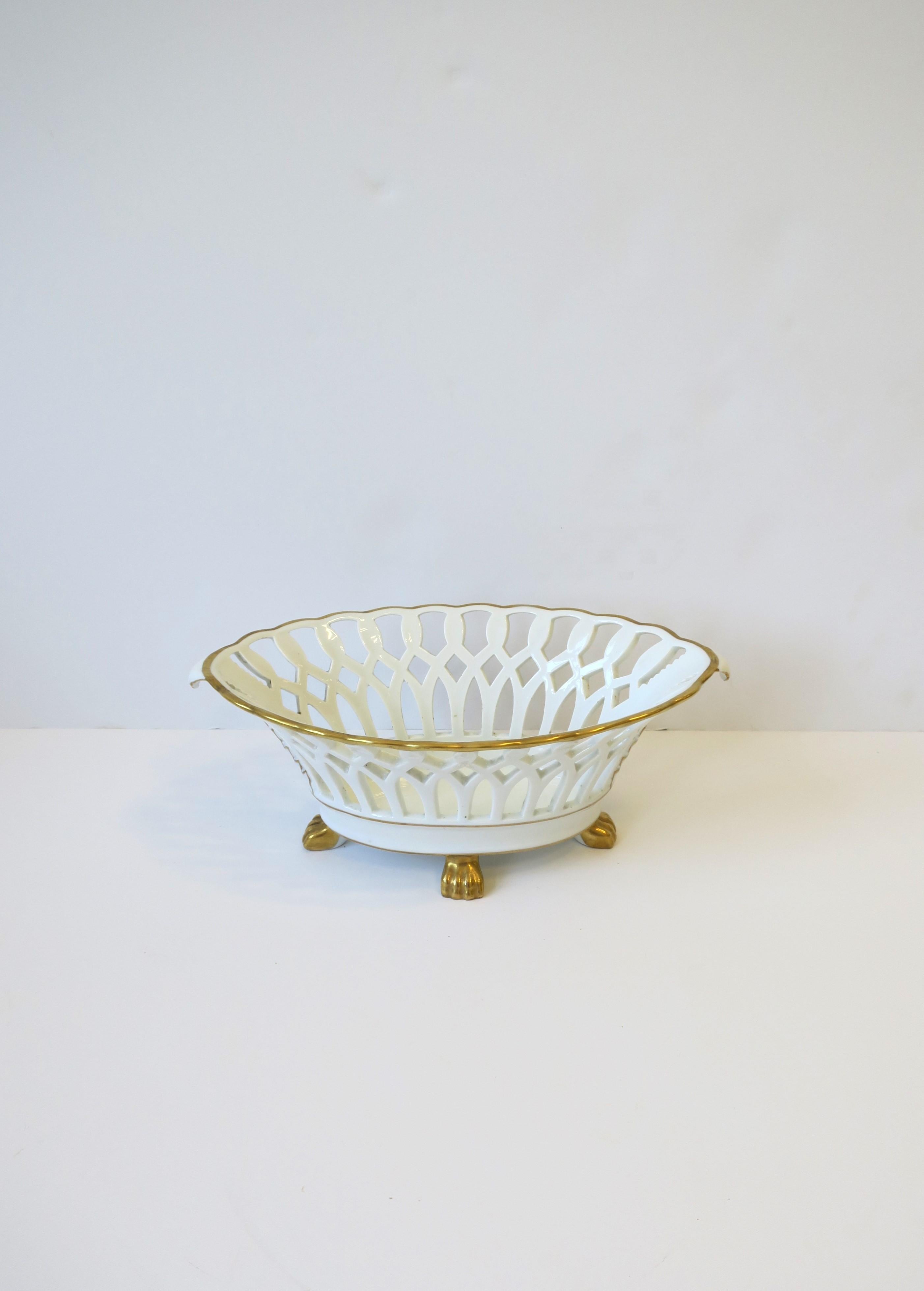 Porcelain Compote Pierced Basket Bowl w/Lion Paw Feet Regency Empire Style For Sale 3