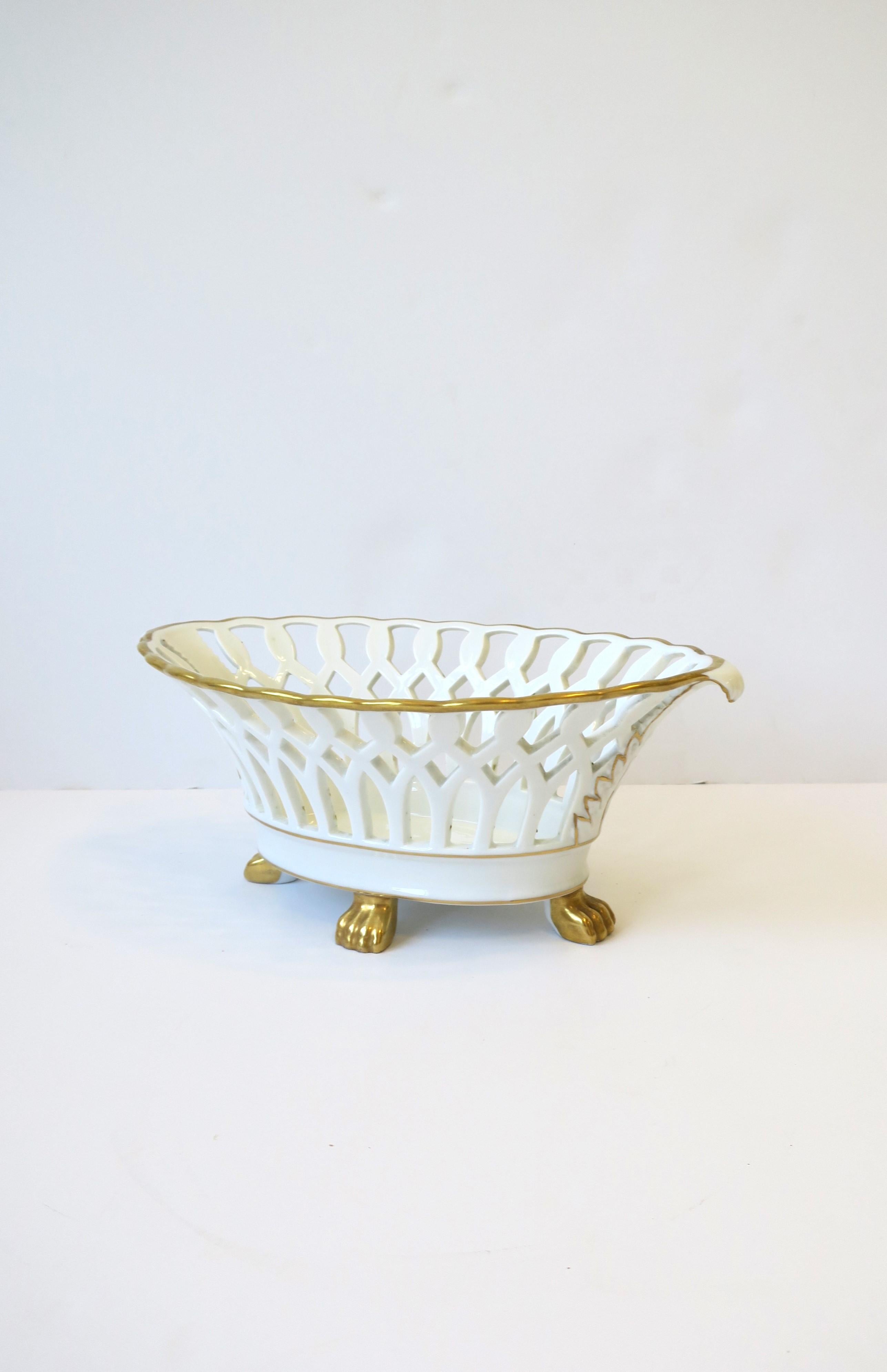 Porcelain Compote Pierced Basket Bowl w/Lion Paw Feet Regency Empire Style For Sale 4