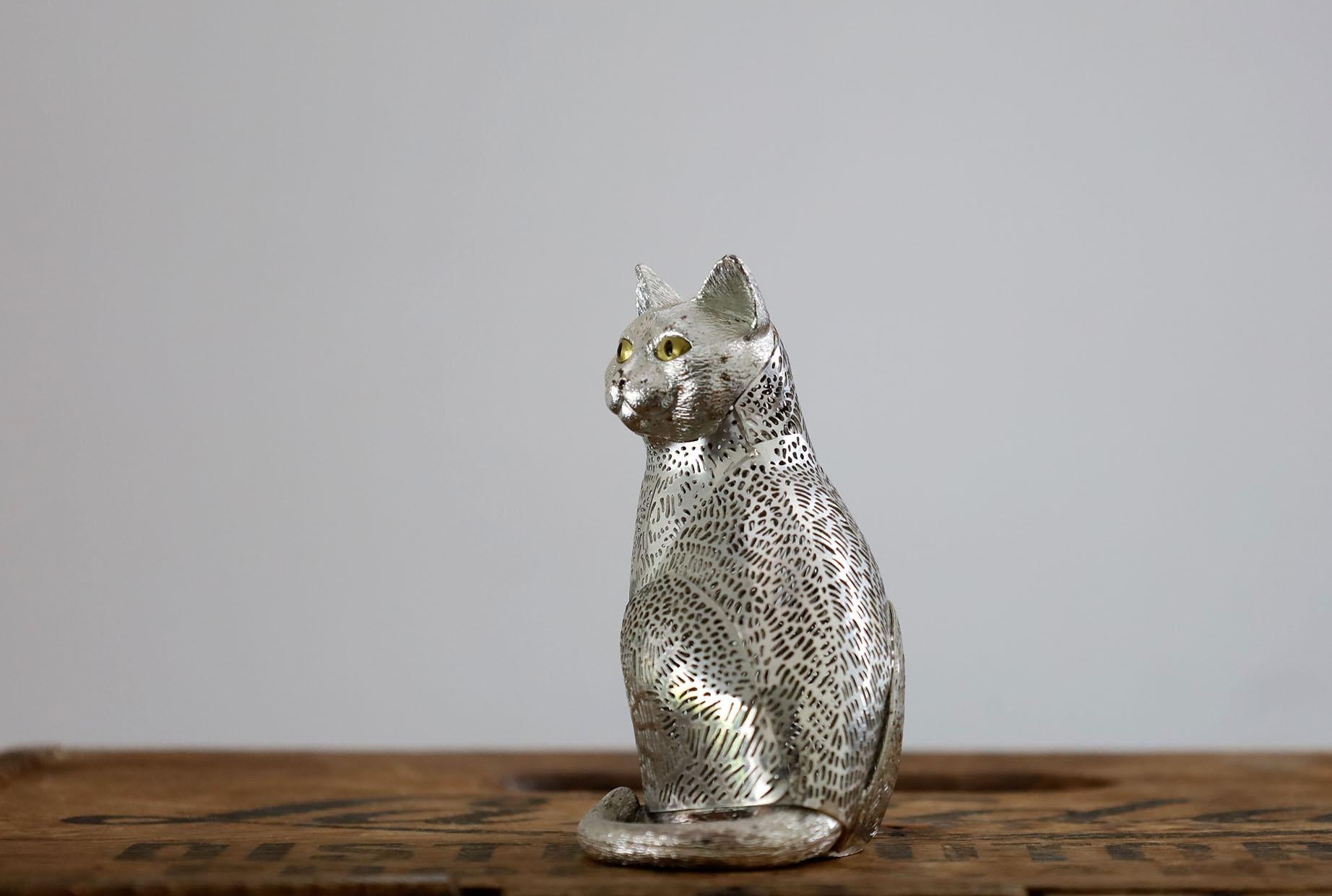 Figurita Lumiere Christofle France Gato de plata perforada en Bueno estado para la venta en Mérida, YU