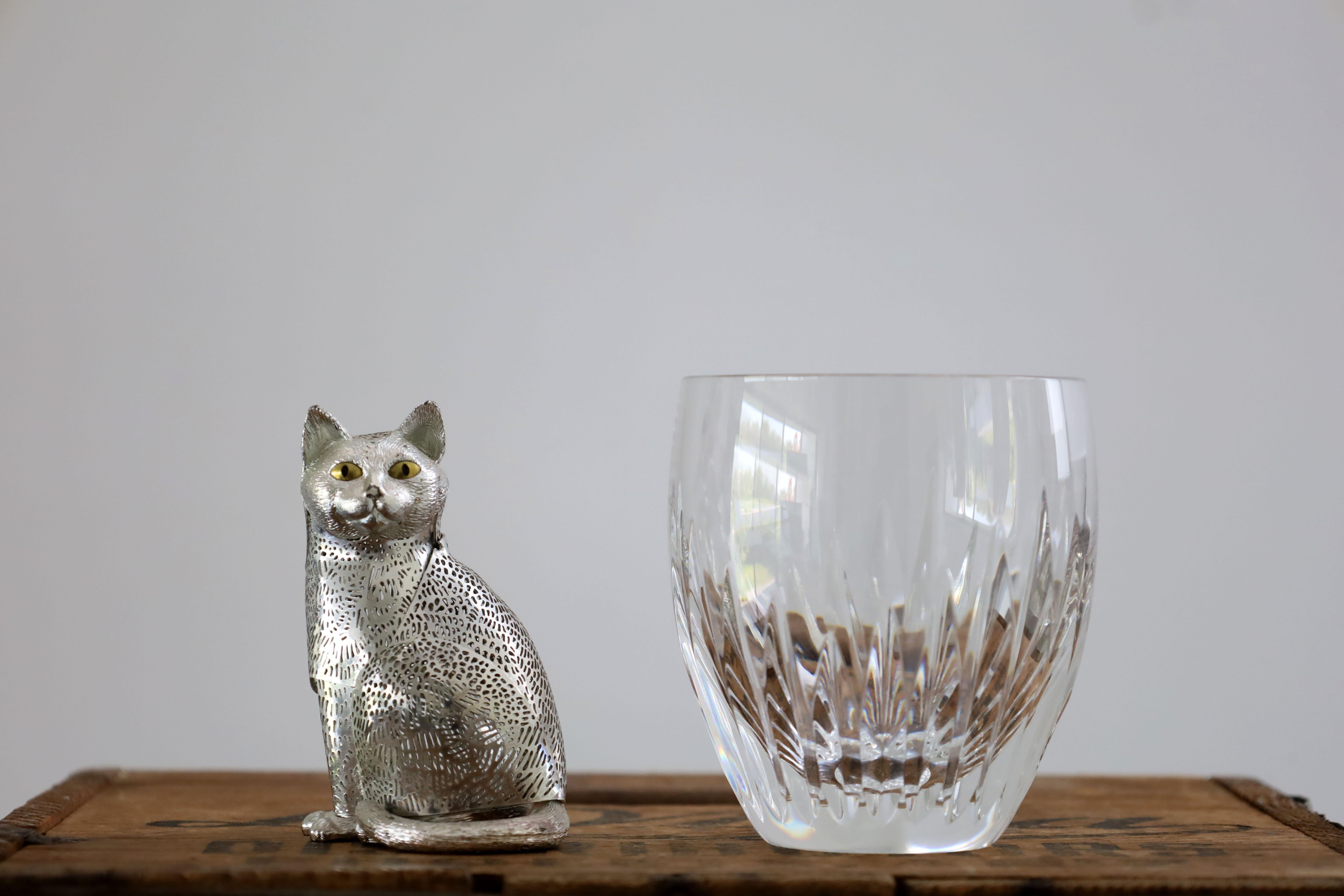 Pierced Silver Plate Cat Christofle France Lumiere Figurine In Good Condition In Mérida, YU
