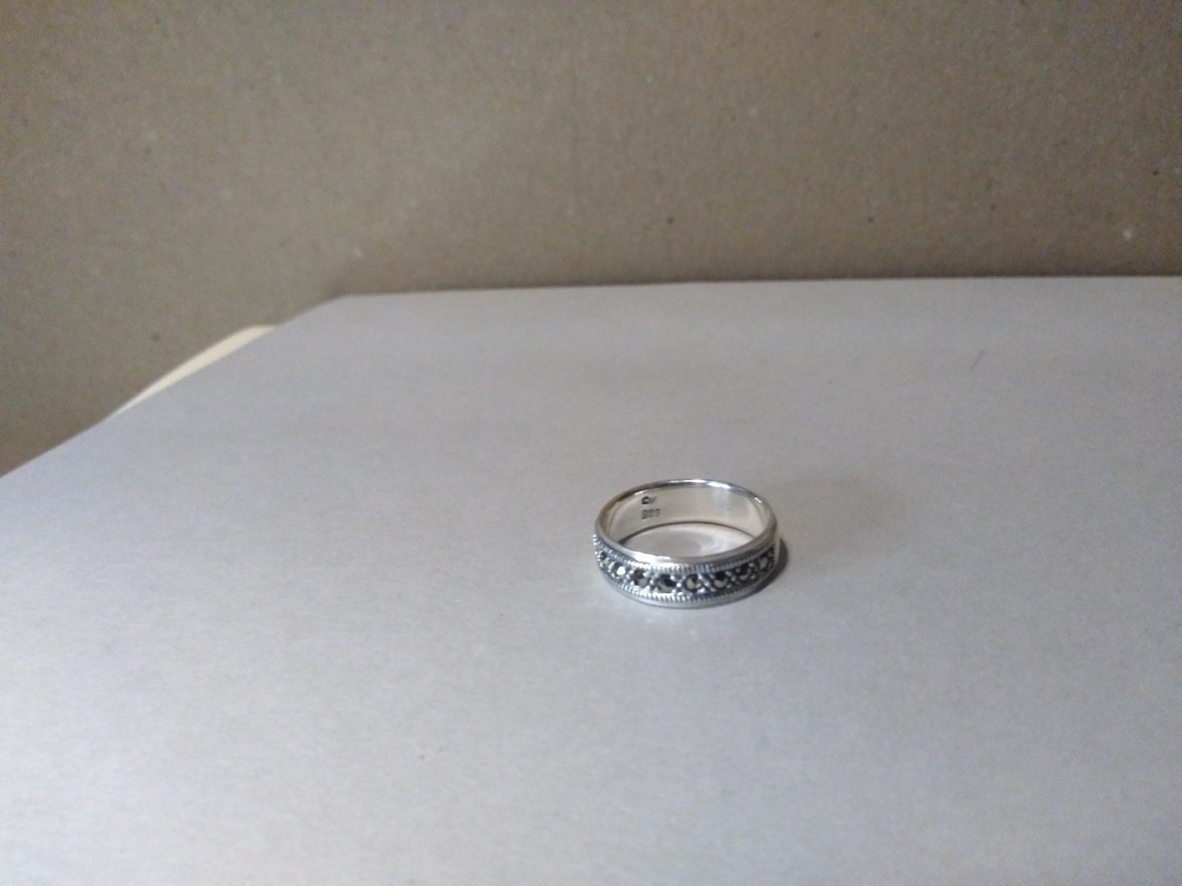 Pierced Sterling Silver Band Ring Size 8 In Good Condition In Pasadena, TX