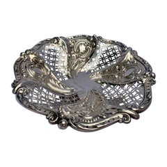 Bonbon-/Nussbaumschale aus durchbrochenem Sterlingsilber von James Dixon & Sons Ltd, 1917