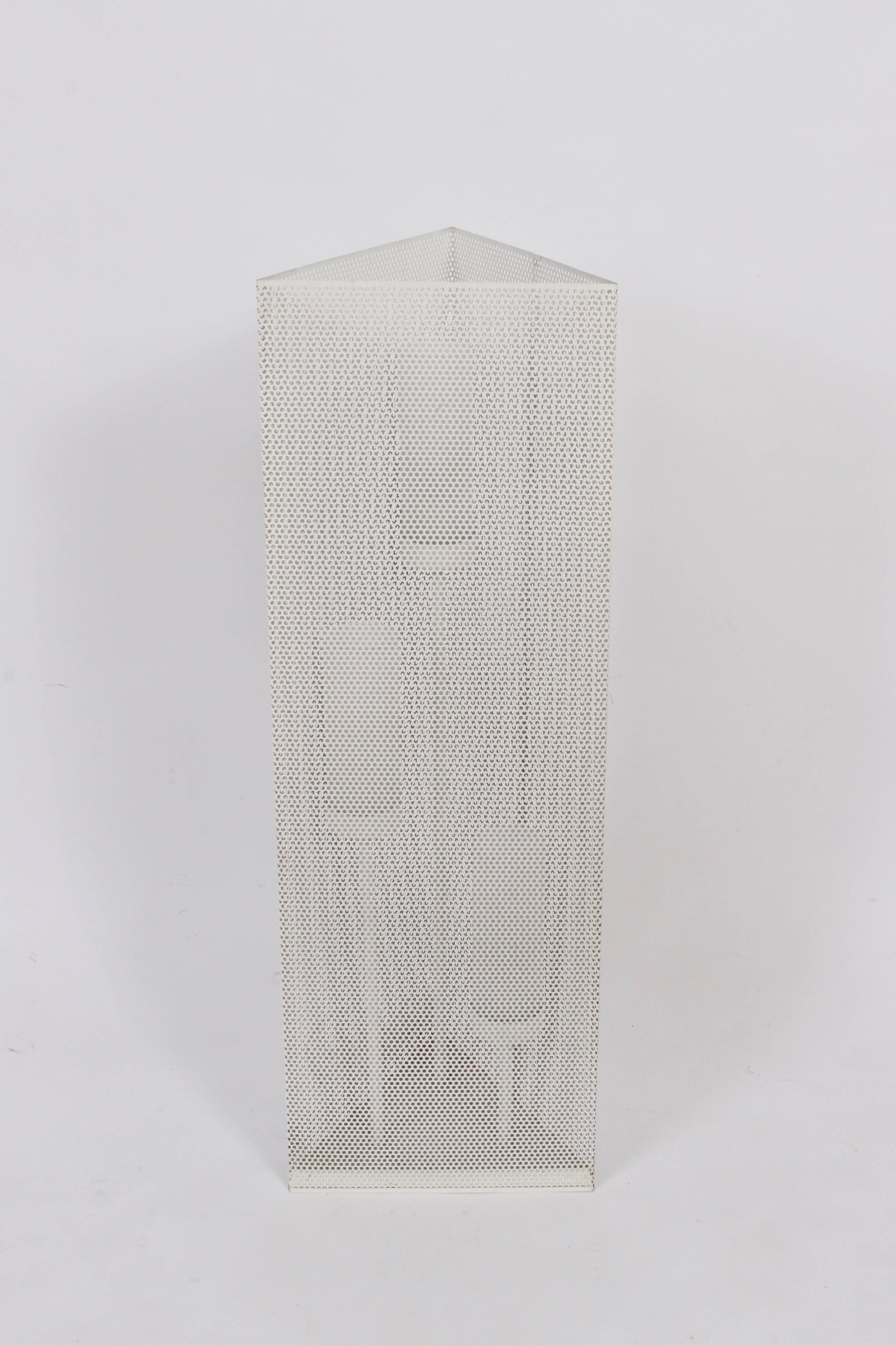 Minimalist, geometric, perforated White enamel Floor Lamp or Table Lamp, 1960s. Featuring a versatile and architectural white enameled metal triangular form with geometric perforations and three ascending white frosted glass candle like cylinder