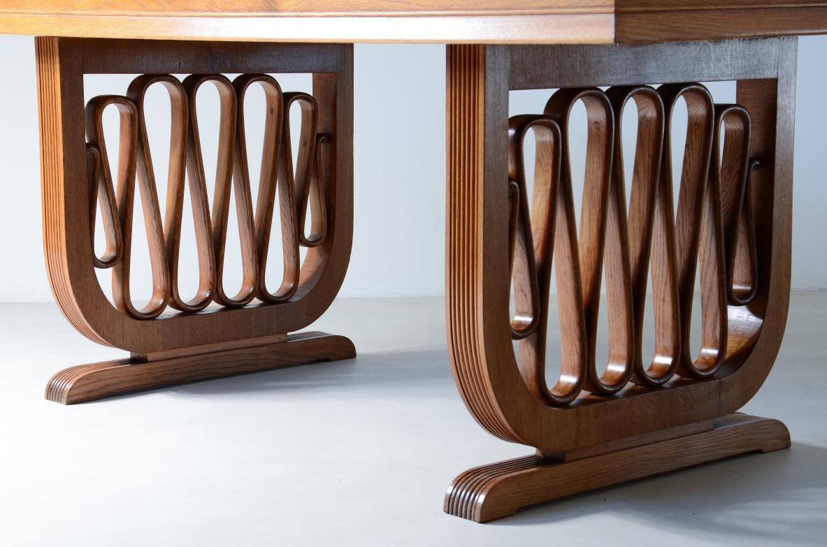 Pierluigi Colli  extraordinaire table en chêne avec montants façonnés en vente 3