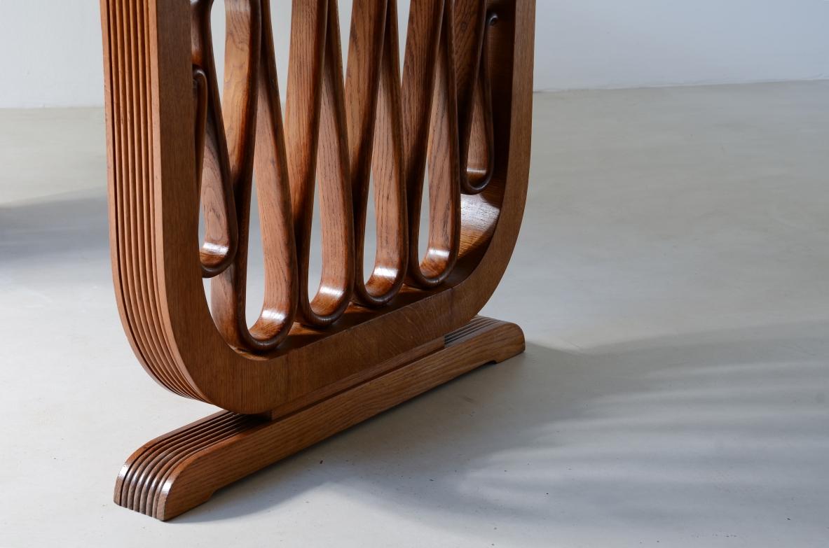 Pierluigi Colli  extraordinaire table en chêne avec montants façonnés en vente 2