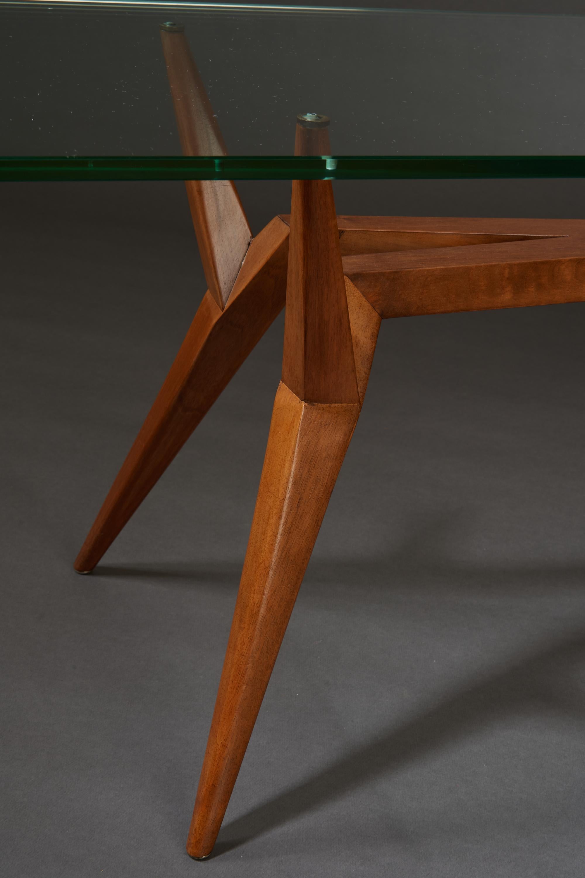 Pierluigi Giordani Rare table basse constructiviste en bois et verre, Italie années 1950 en vente 1