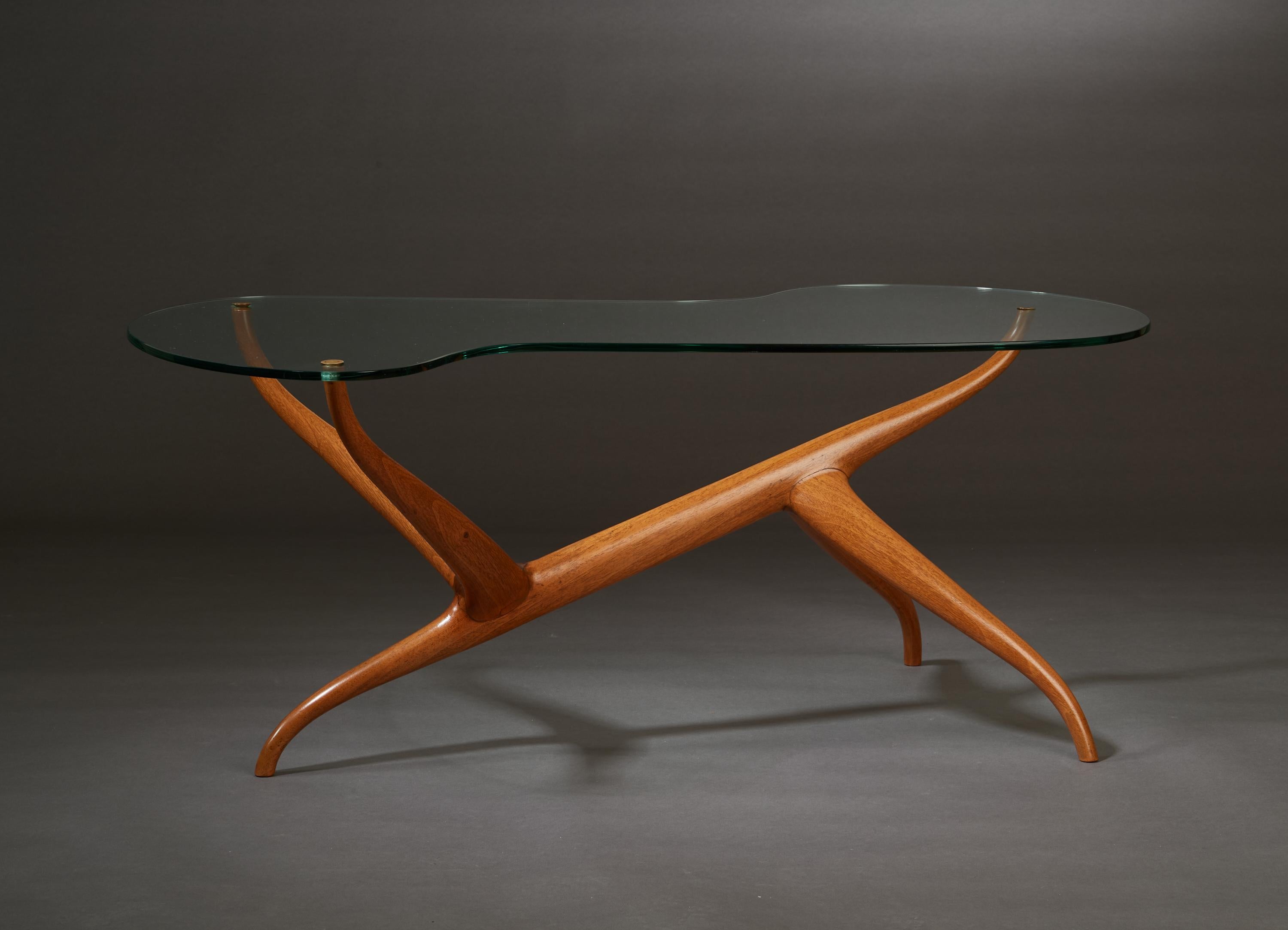 Mid-Century Modern Pierluigi Giordani : Exceptionnelle table basse sculpturale en Oak Oak et verre, Italie, années 1950 en vente