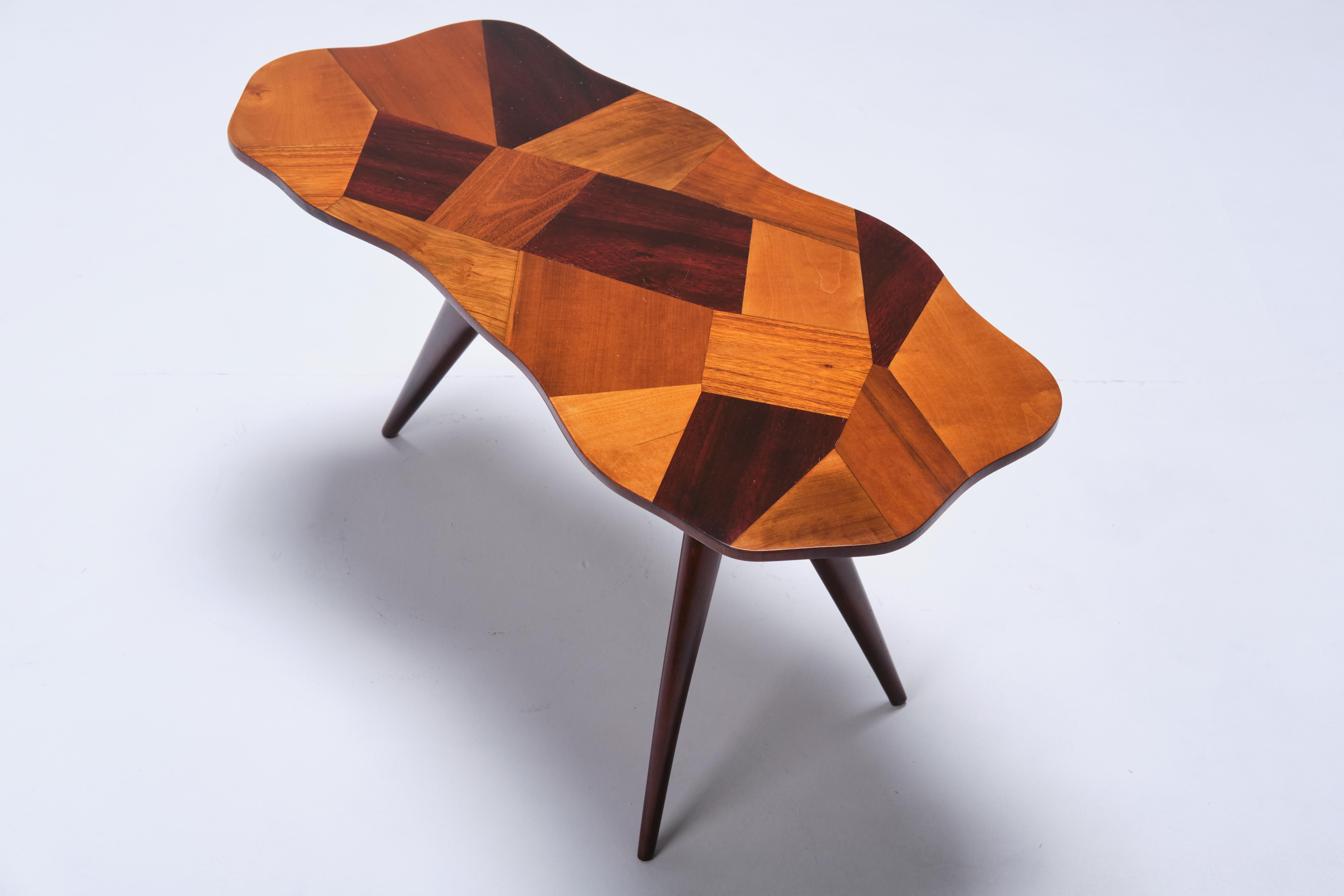 Pierluigi Giordani Low table multiple essences wood top - Italian Design 1950s For Sale 5