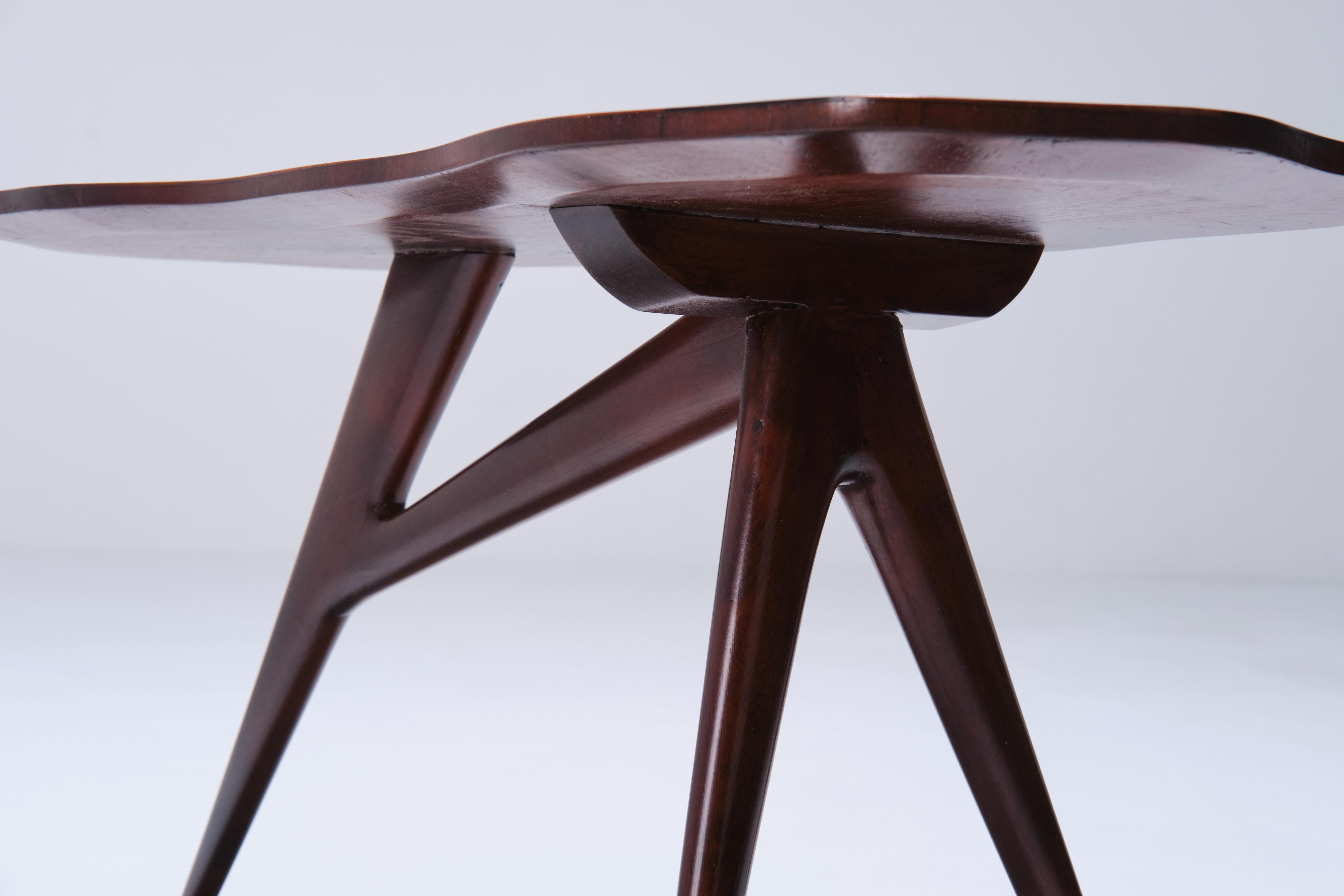 Pierluigi Giordani Low table multiple essences wood top - Italian Design 1950s For Sale 7
