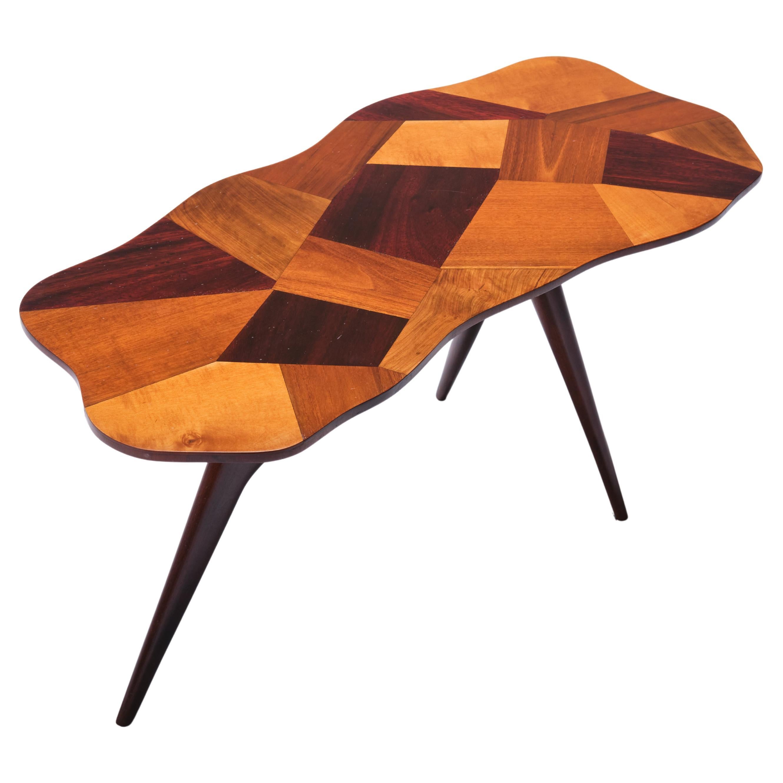 Pierluigi Giordani Low table multiple essences wood top - Italian Design 1950s For Sale