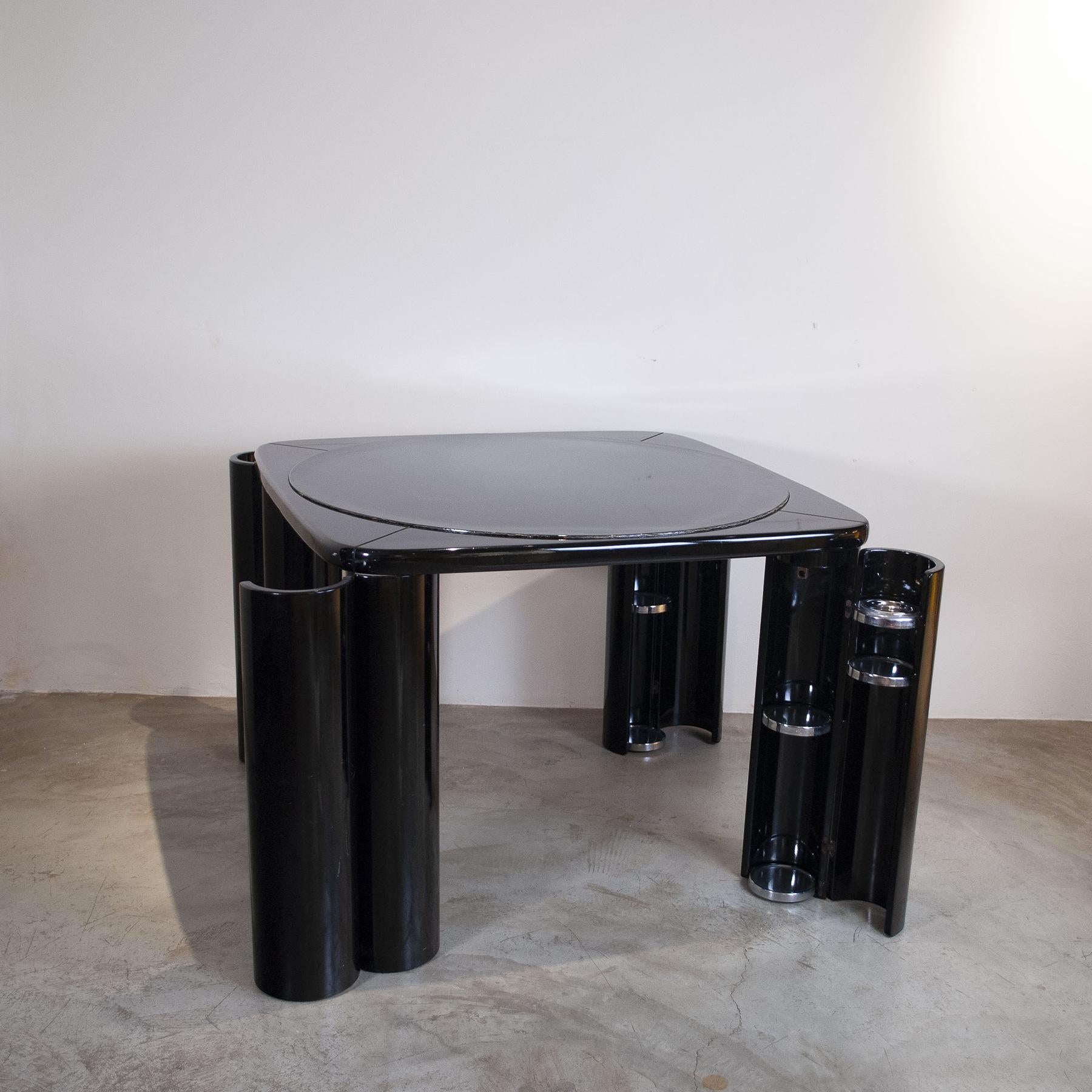 Fir Pierluigi Molinari game table for Pozzi 1970s For Sale