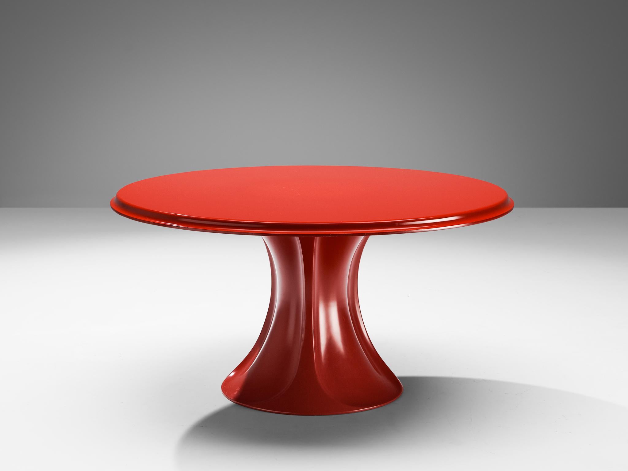 Pierluigi Spadolini for 1P, 'Boccio' dining table, polyurethane resin, Italy, 1972

This dining or center table is designed by Italian architect and designer (1922-2000) Pierluigi Spadolini for 1P. In the 1960s and 1970s, there was an explosion of