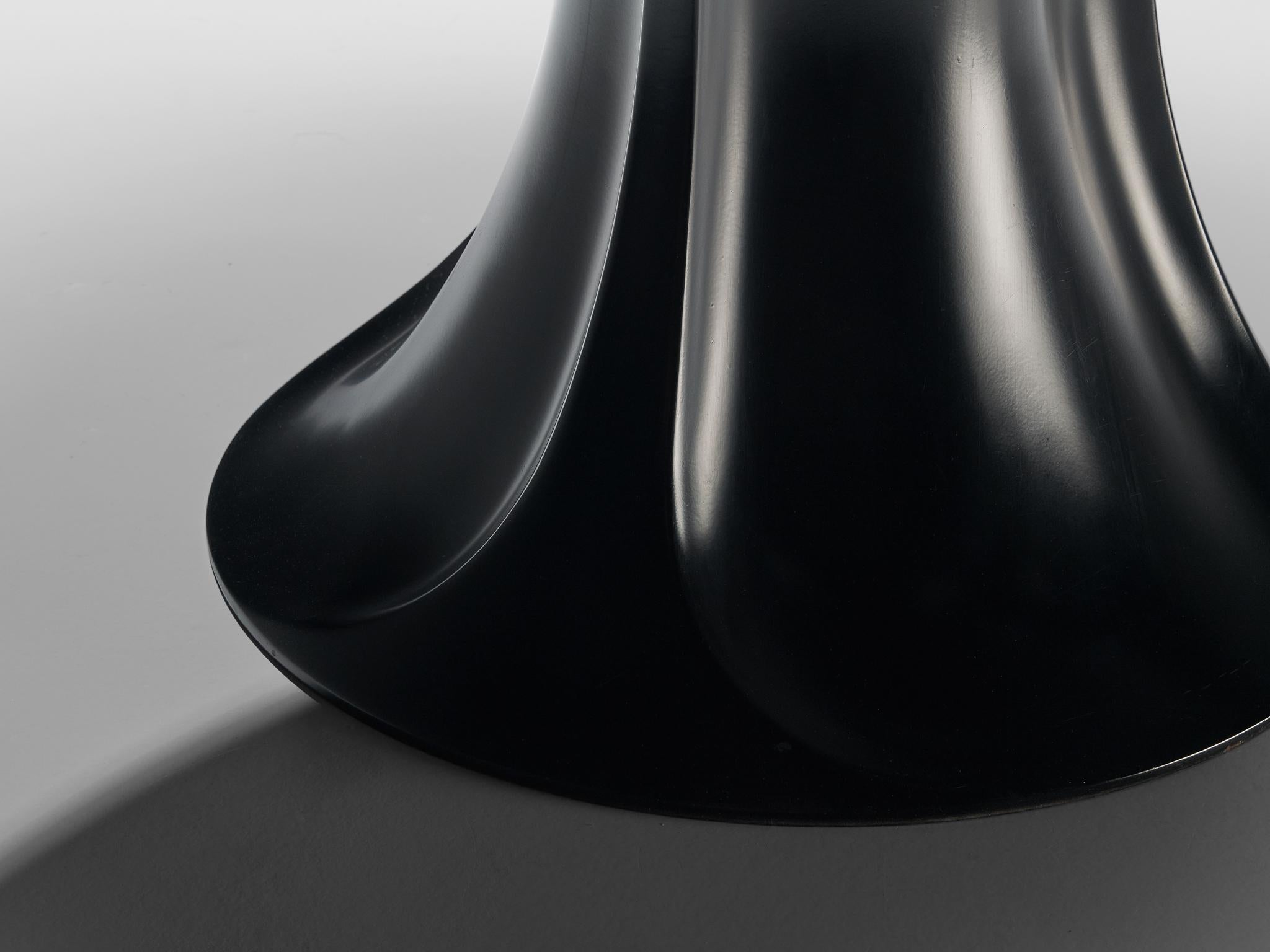 Italian Pierluigi Spadolini for 1P 'Boccio' Round Dining Table in Resin For Sale