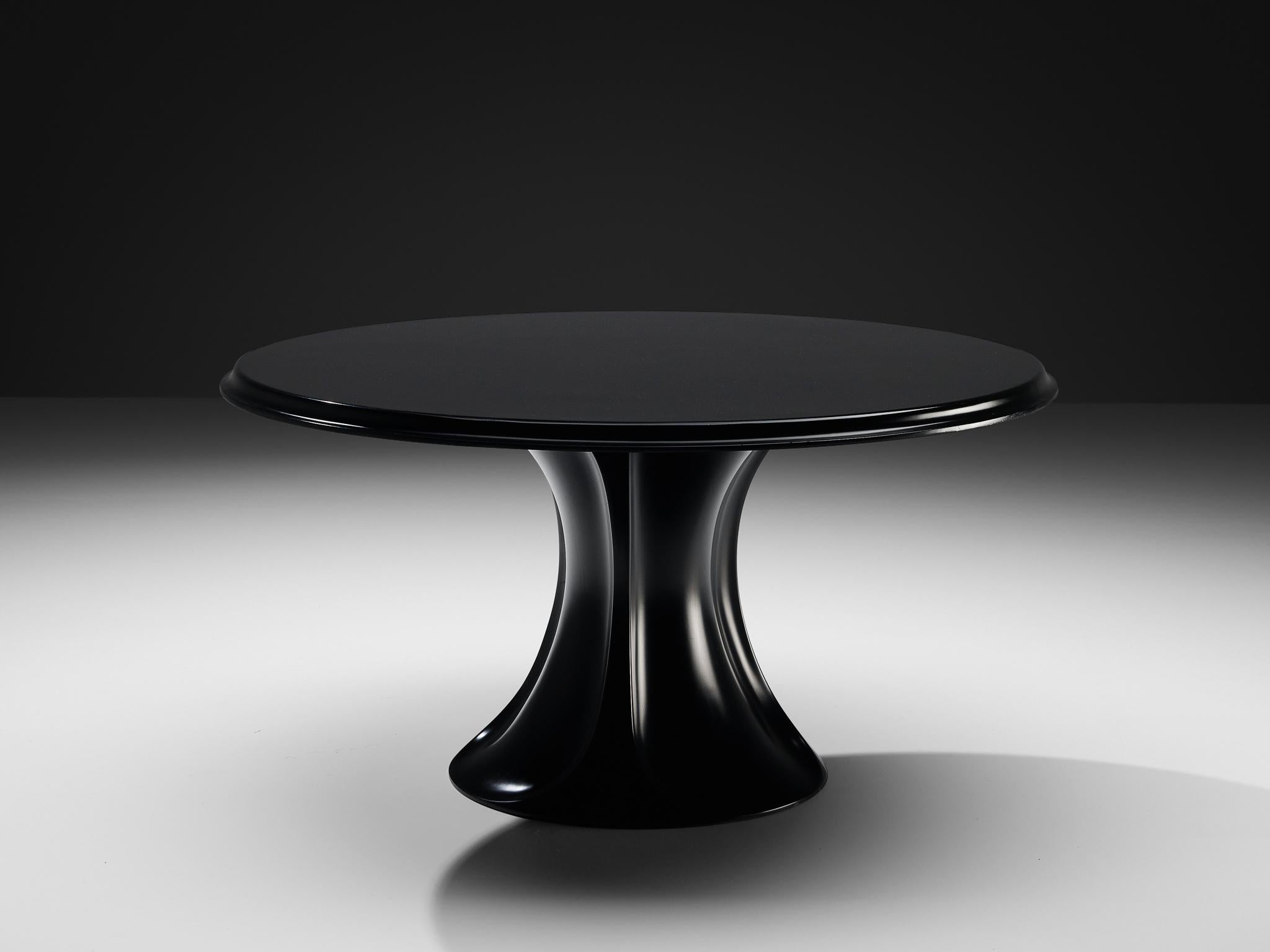 Pierluigi Spadolini for 1P 'Boccio' Round Dining Table in Resin In Good Condition For Sale In Waalwijk, NL
