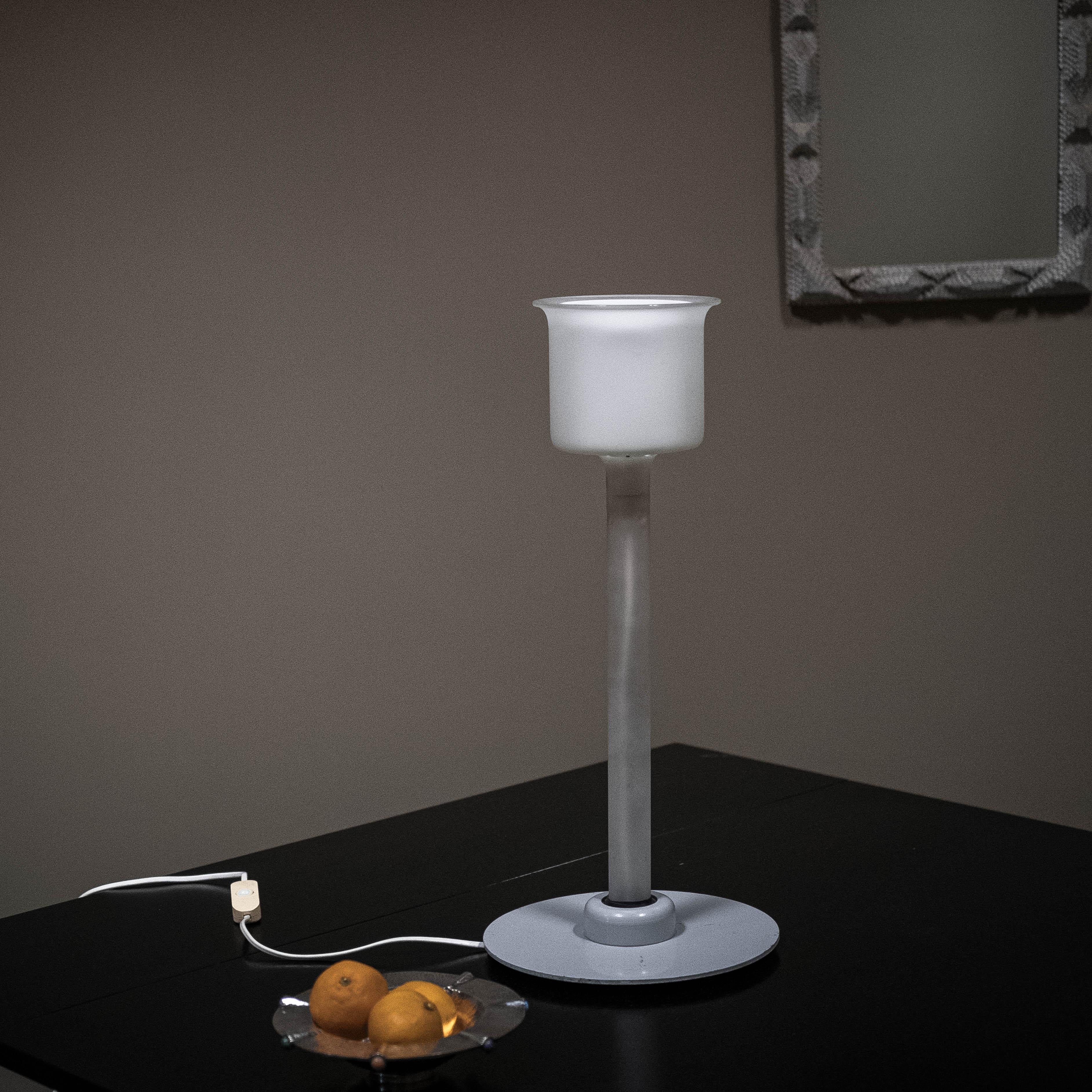 Post-Modern Piero Castiglioni and Roberto Menghi 'Canna' Table lamp, 1981 For Sale