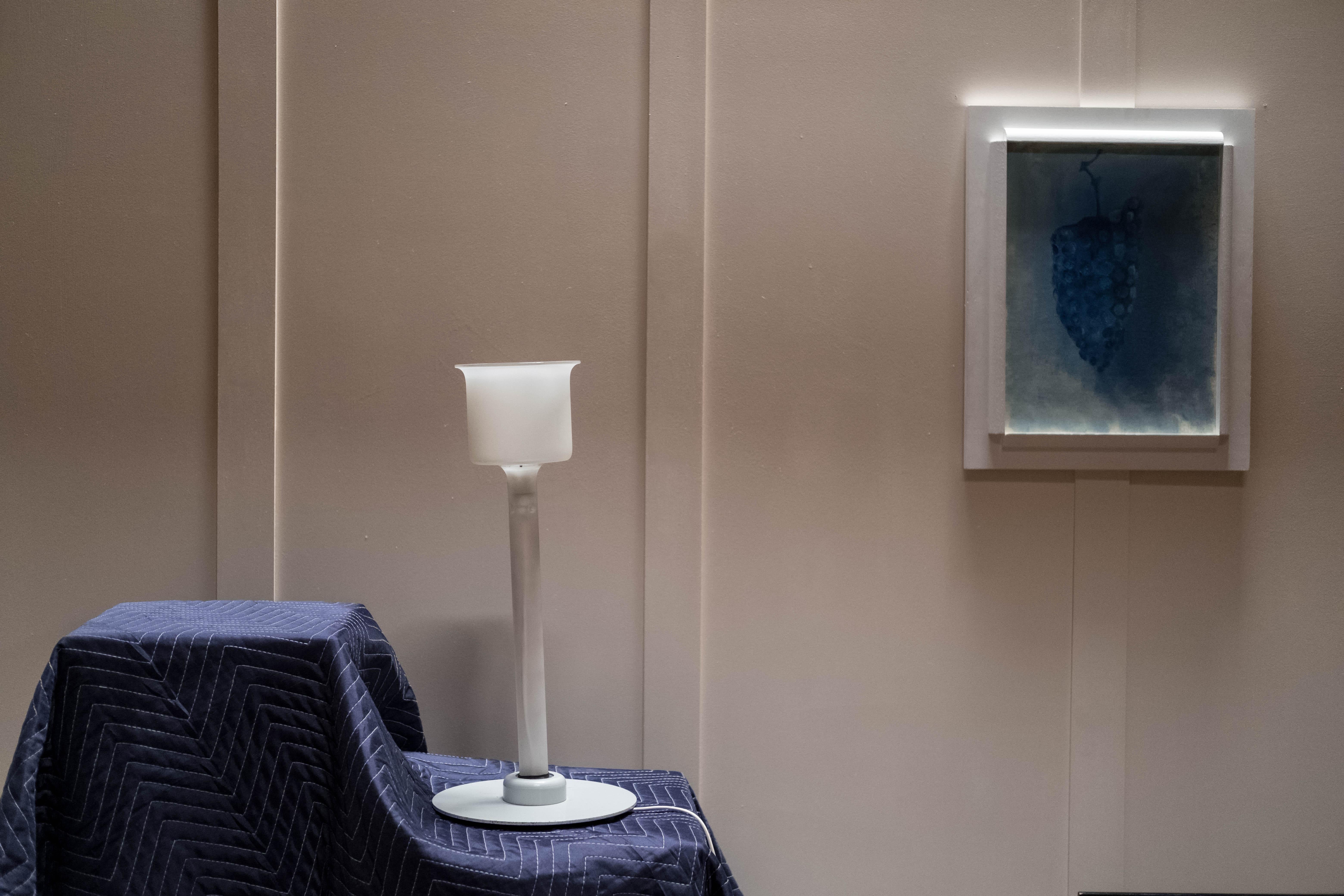 Piero Castiglioni and Roberto Menghi 'Canna' Table lamp, 1981 In Good Condition For Sale In Los Angeles, CA