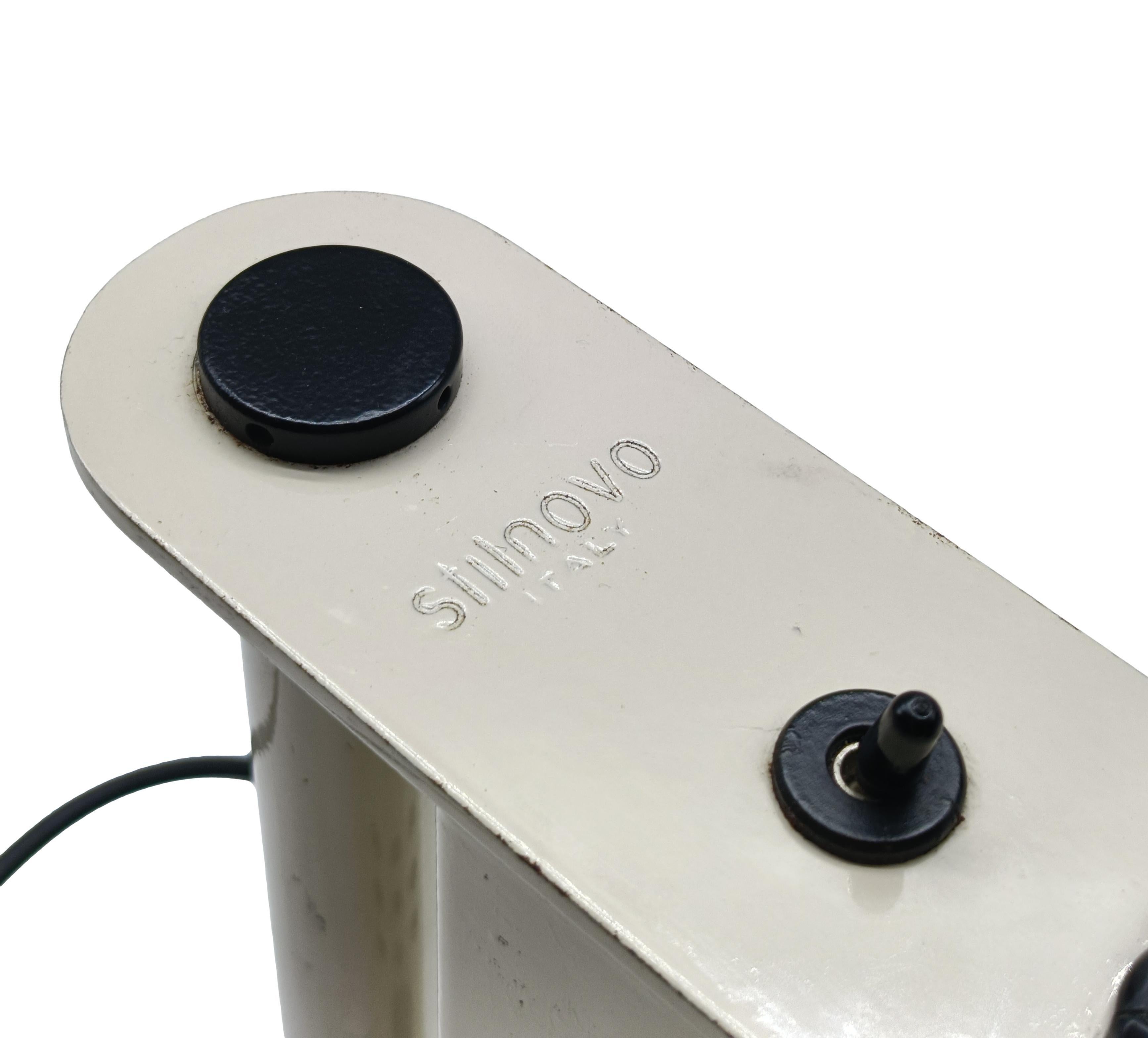 Piero Castiglioni y Gae Aulenti para Stilnovo Lámpara de mesa 