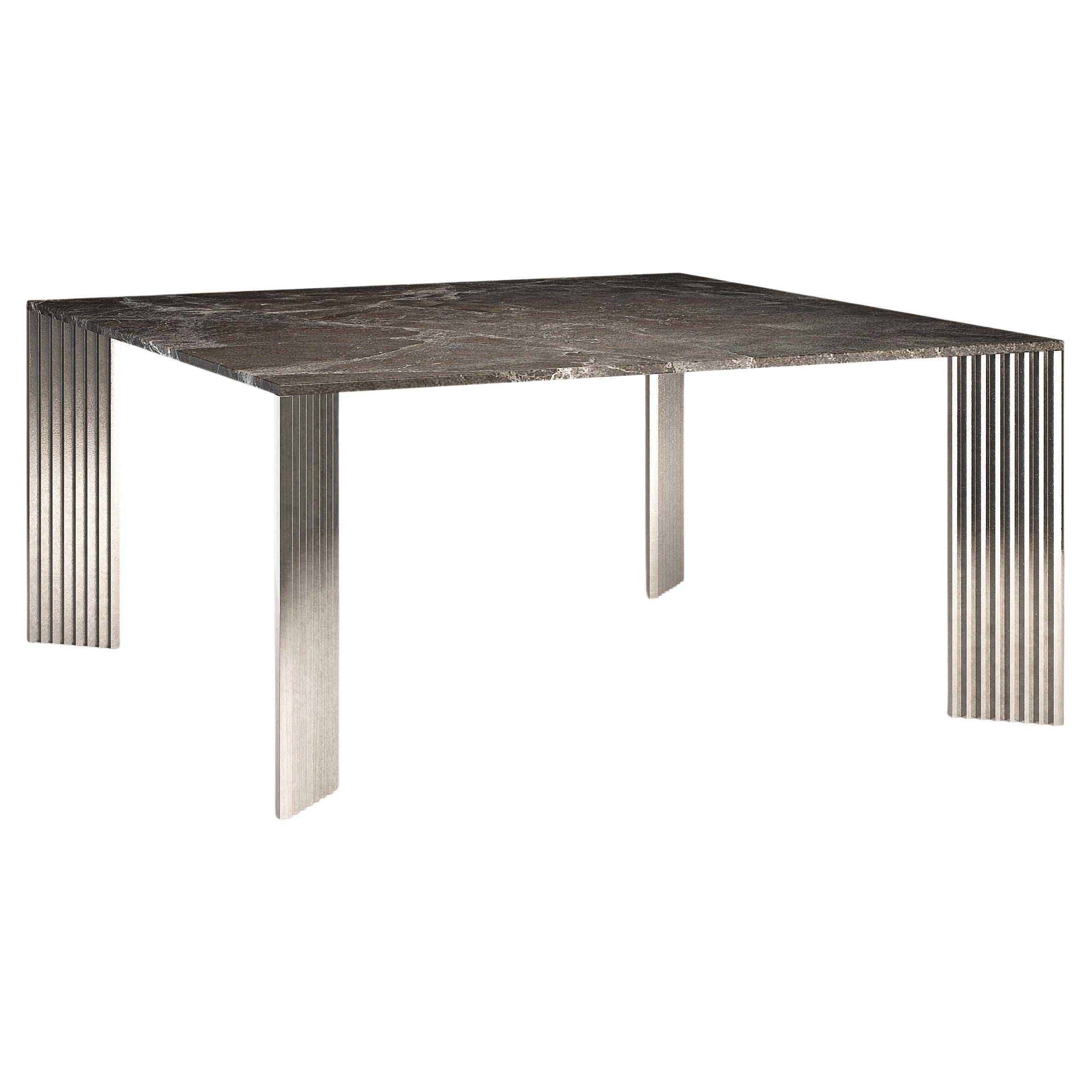 Table de salle à manger Piero avec pieds en aluminium moulé et plateau en marbre gris Emperador