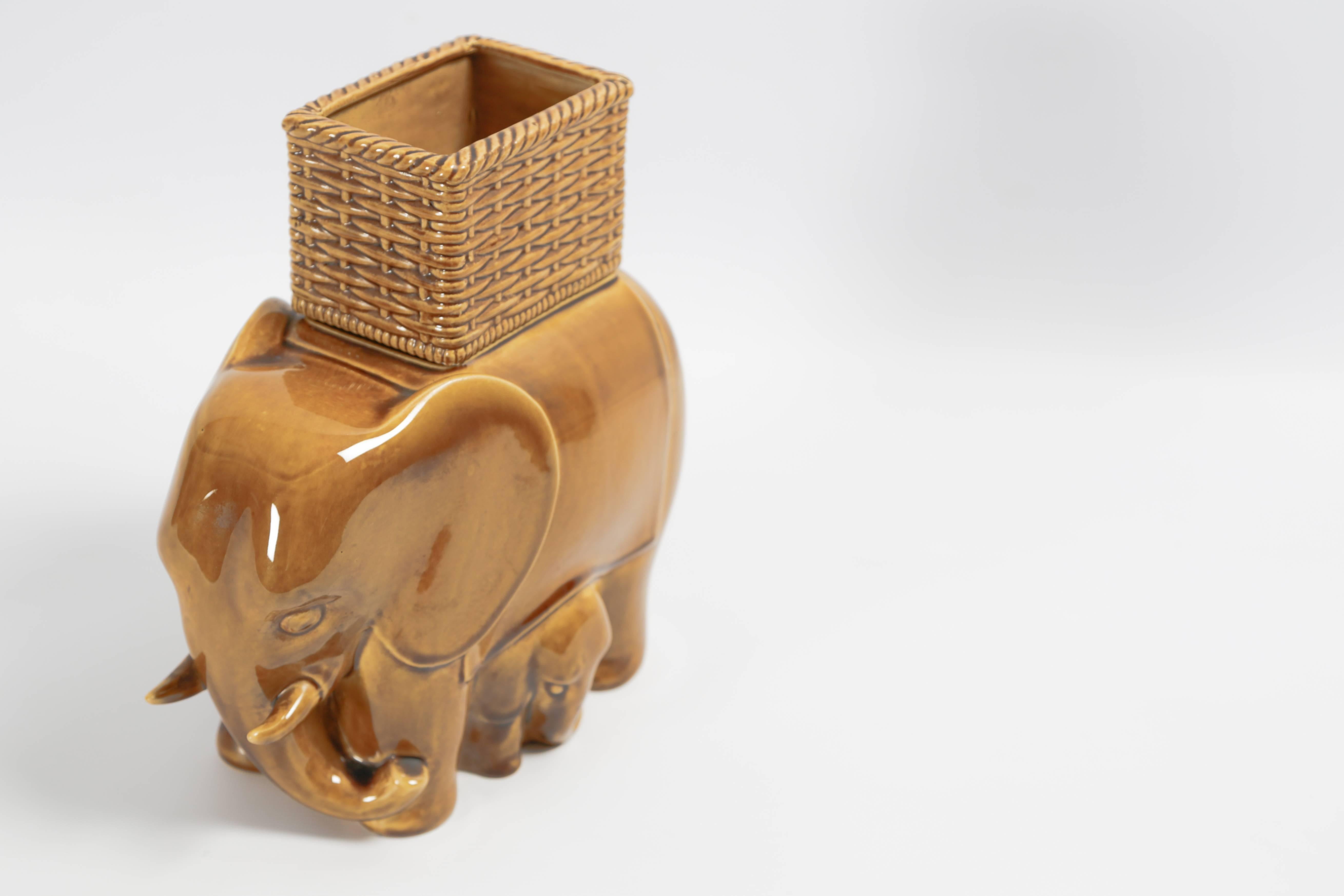 Beautiful elephant vase by Piero Fornasetti, circa 1960. Ceramic. Original labels.