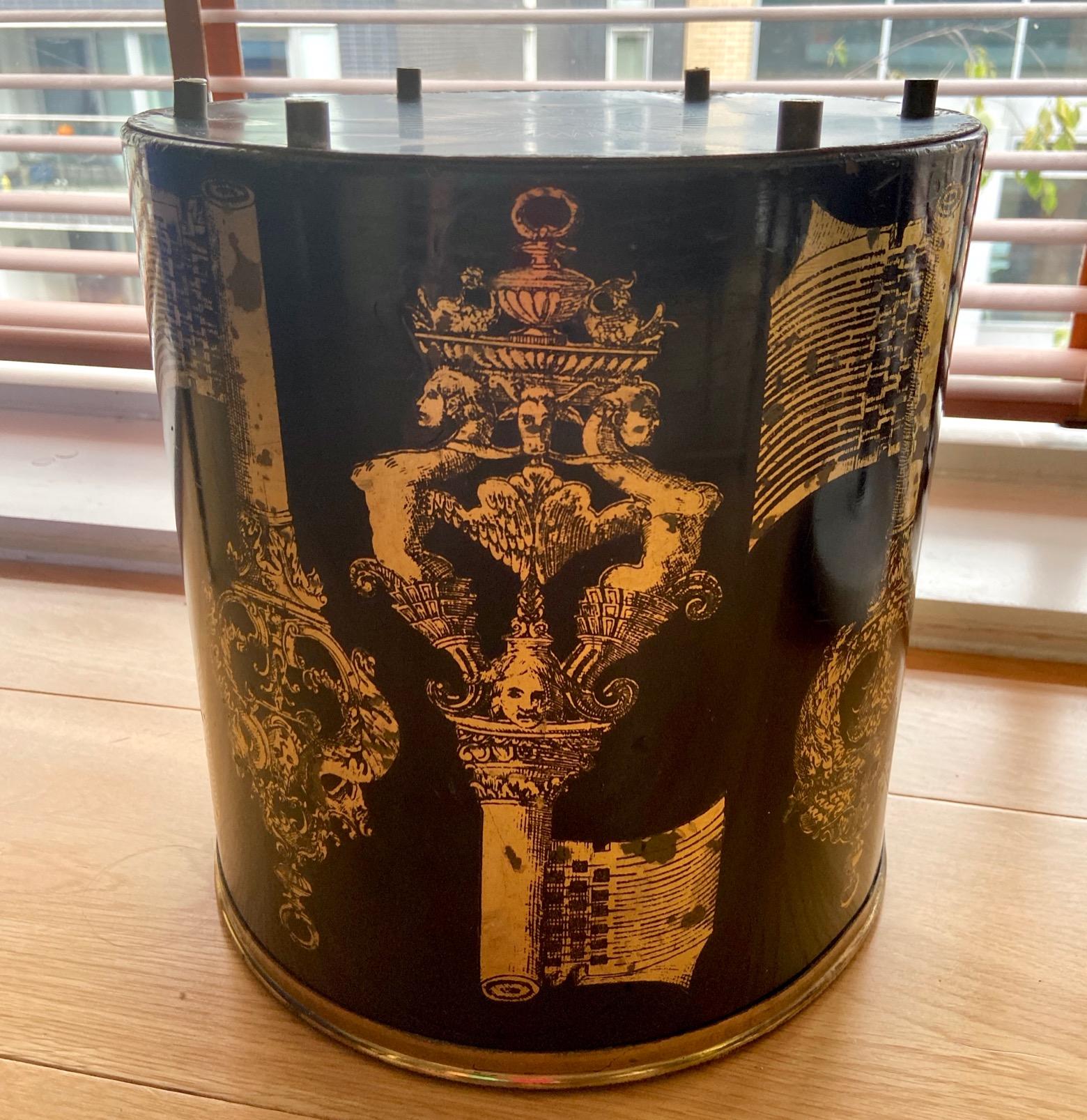 Piero Fornasetti 1950s Black and Gold Stencilled Key Design Paper Waste Basket 9