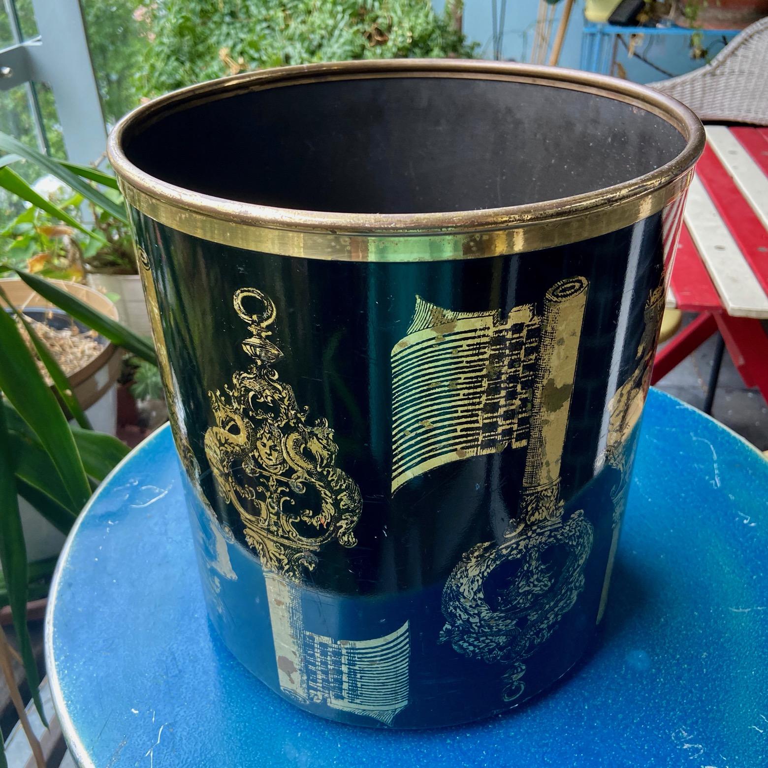 Piero Fornasetti 1950s Black and Gold Stencilled Key Design Paper Waste Basket 1