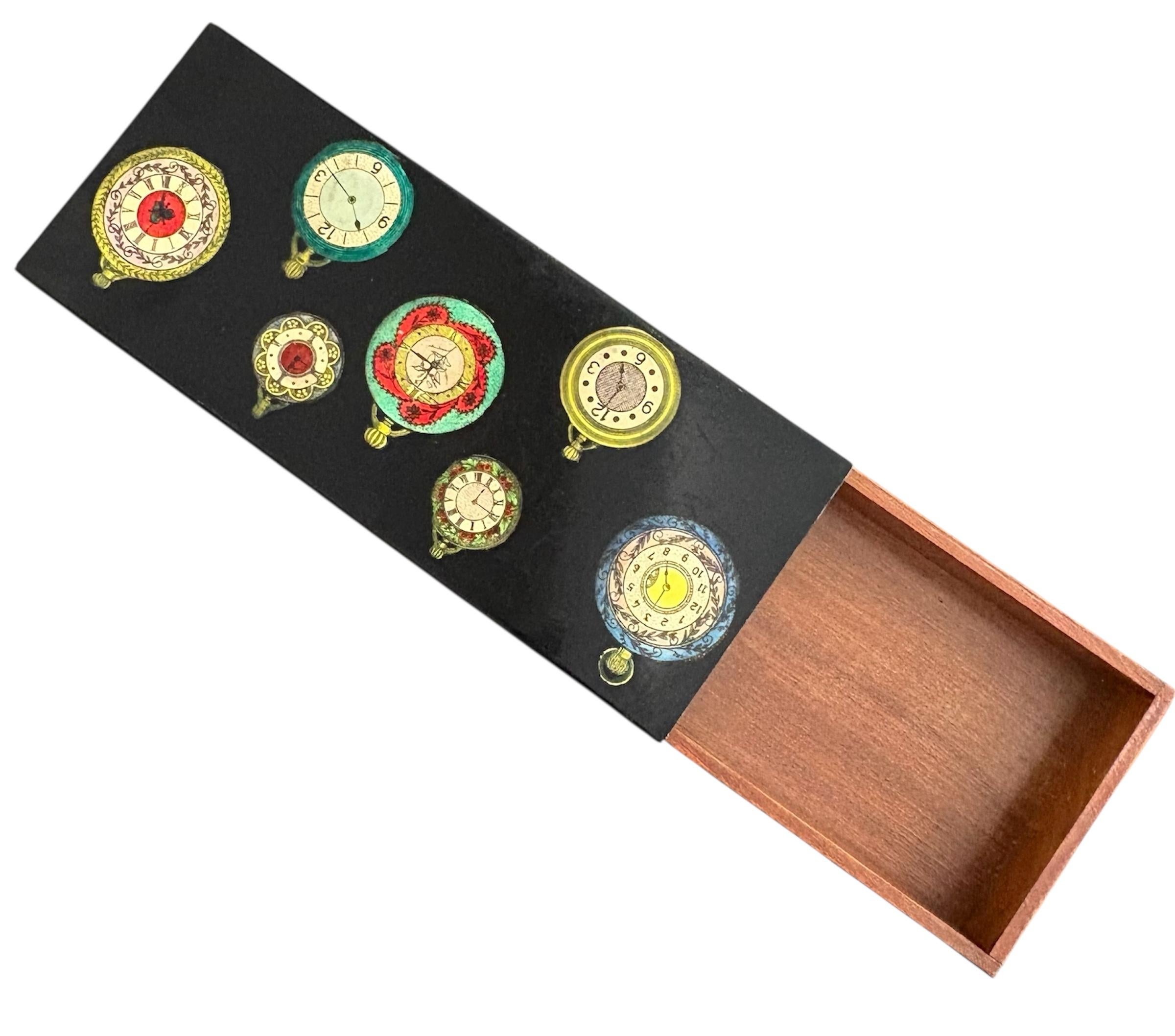 20ième siècle Piero Fornasetti , 1950s, Italien, Boîte en métal peint et émaillé en vente