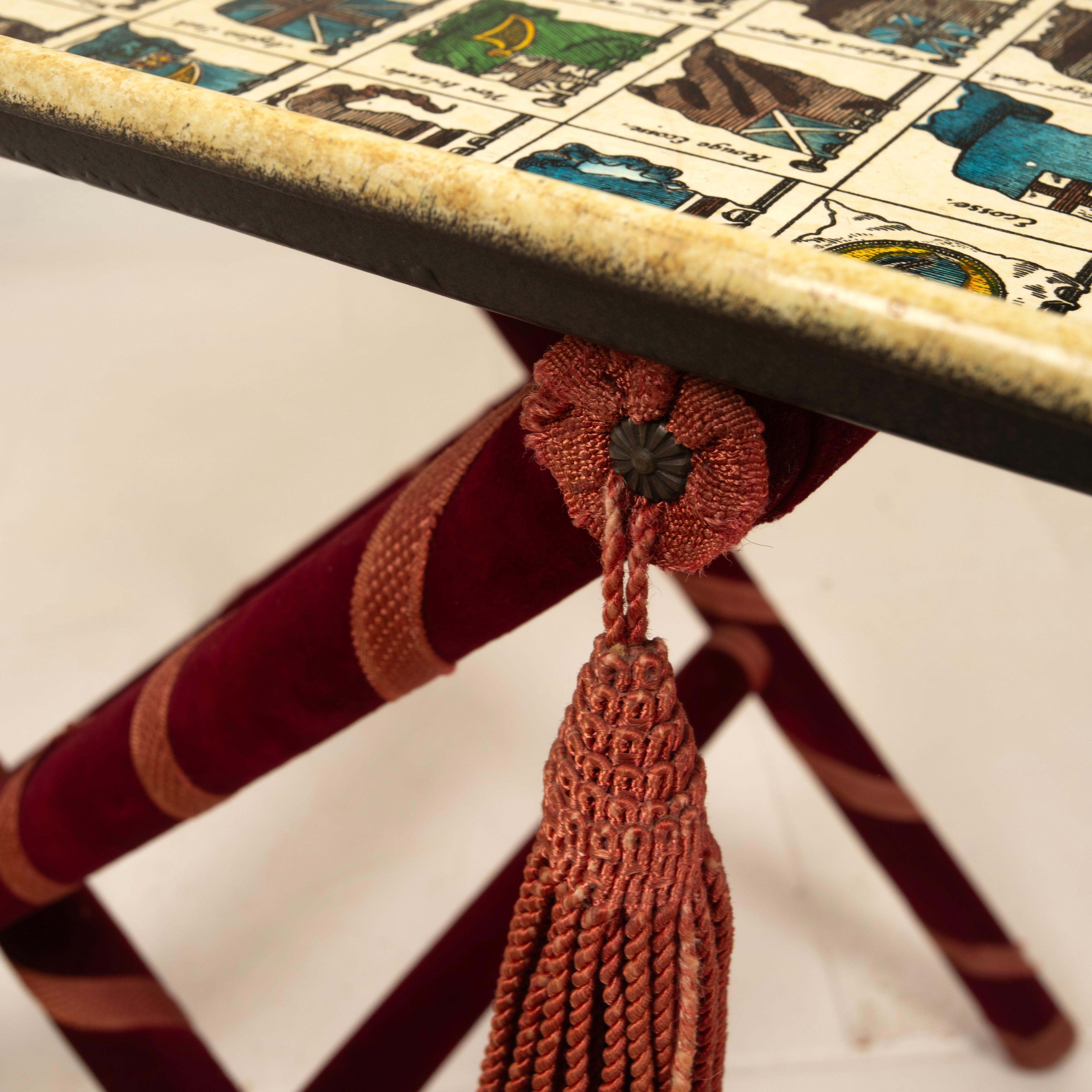 Table à plateau Araldiche de Piero Fornasetti, 1950 11