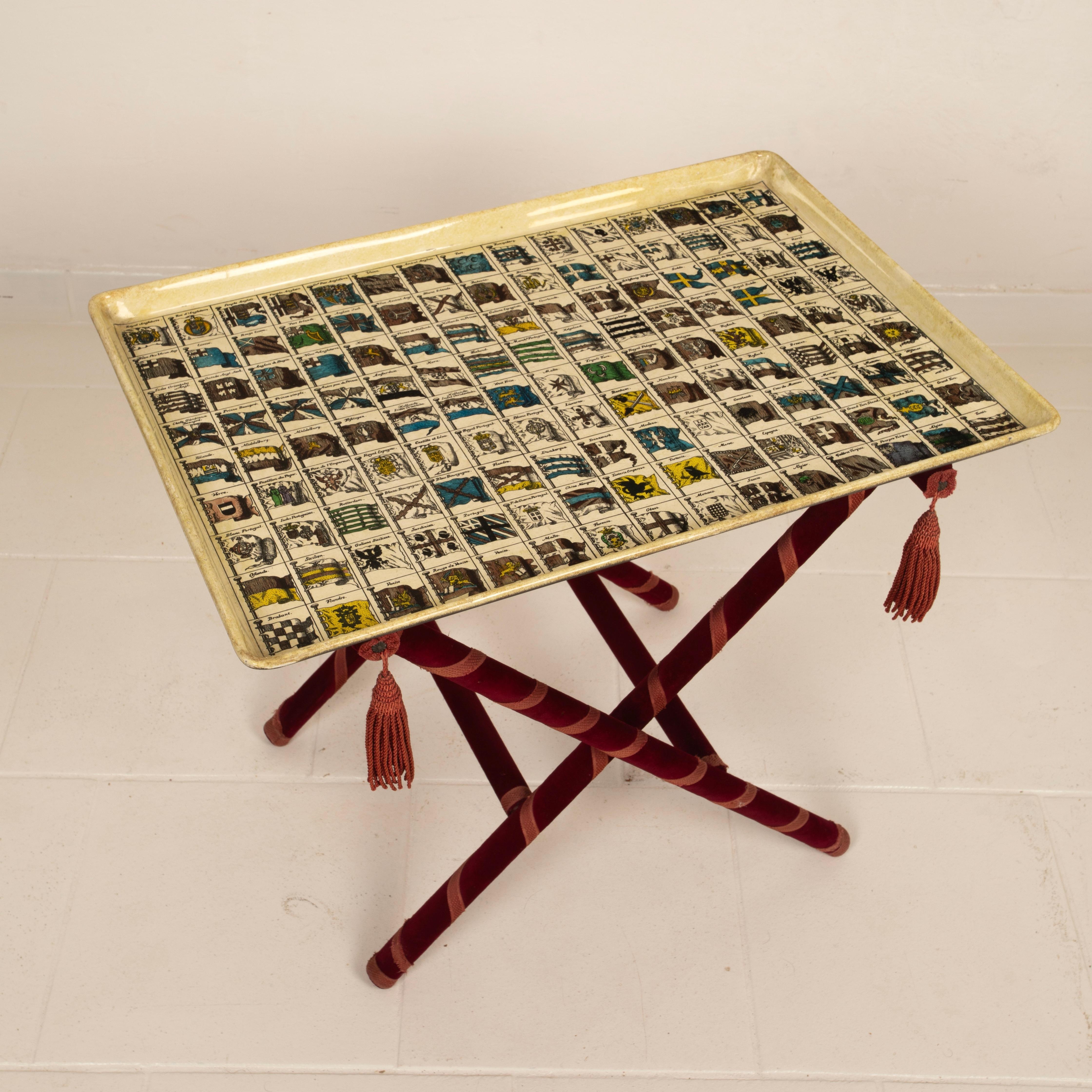 Mid-Century Modern Table à plateau Araldiche de Piero Fornasetti, 1950