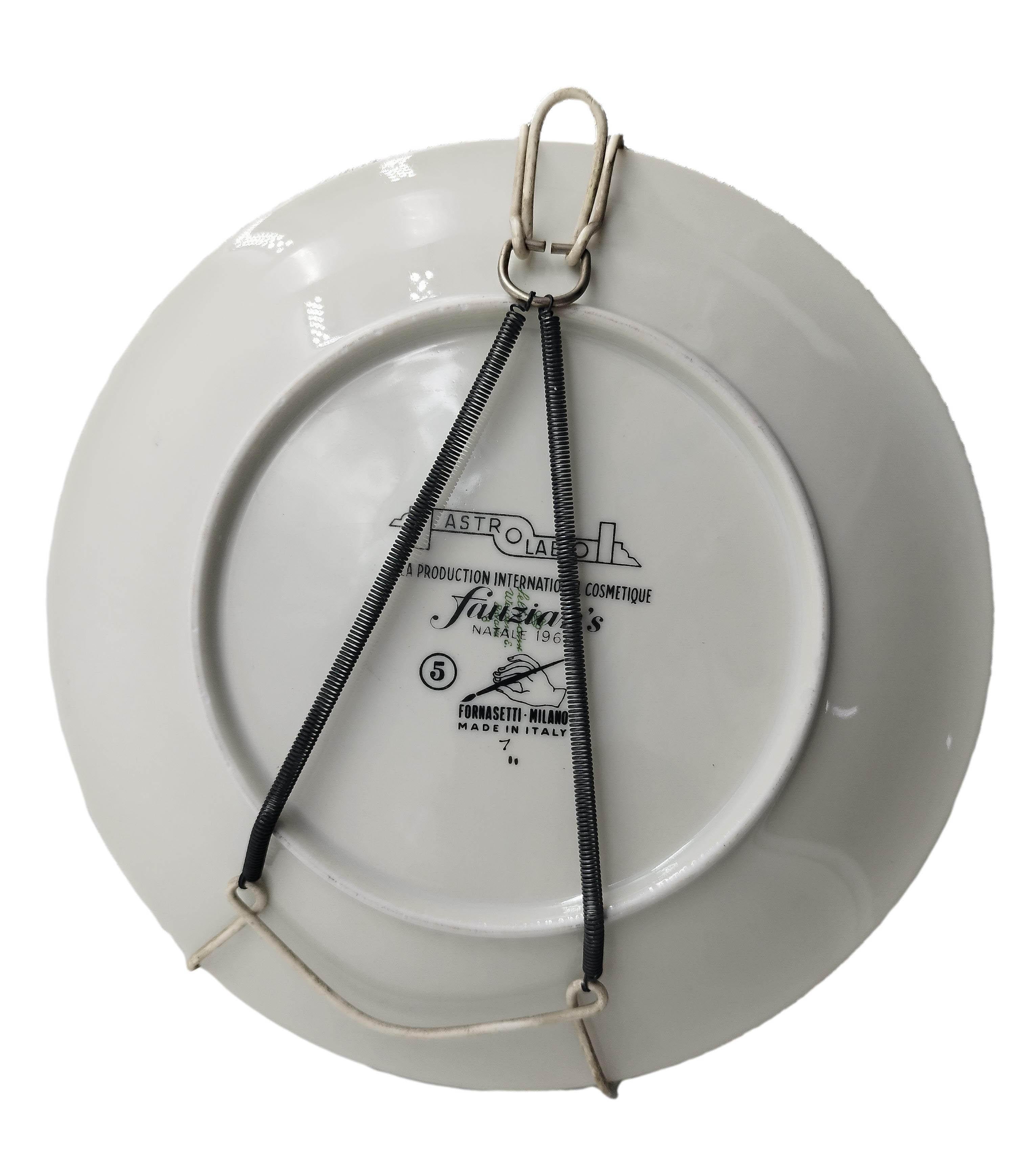 Milieu du XXe siècle Assiette en porcelaine Astrolabe de Piero Fornasetti, 1968 en vente