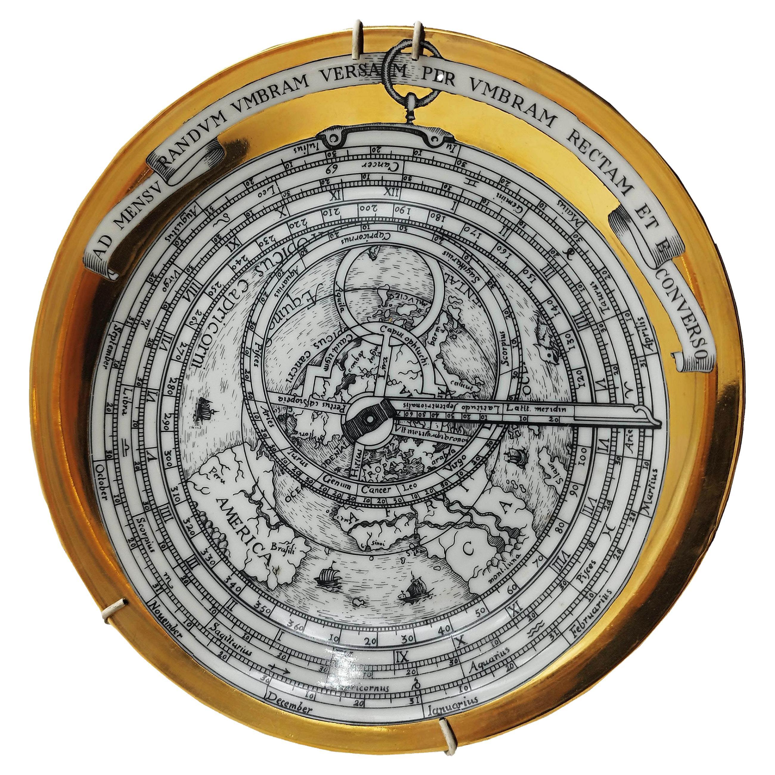 Assiette en porcelaine Astrolabe de Piero Fornasetti, 1968 en vente
