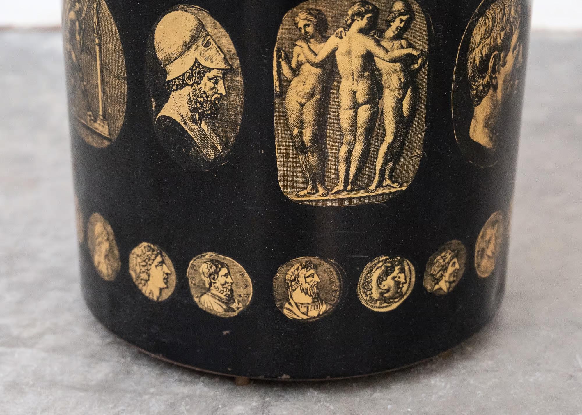 Piero Fornasetti Modèle Cameos Porte-parapluies en vente 7