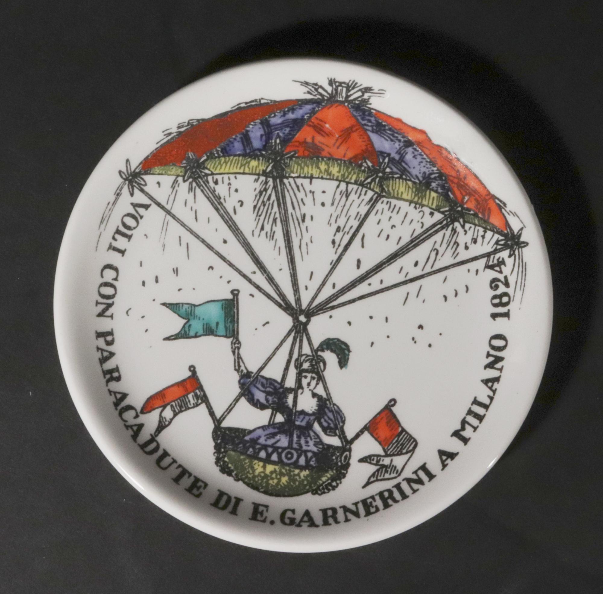Piero Fornasetti Keramik Palloni, komplettes Set von Untersetzern mit Heißluftballon aus Keramik im Angebot 15