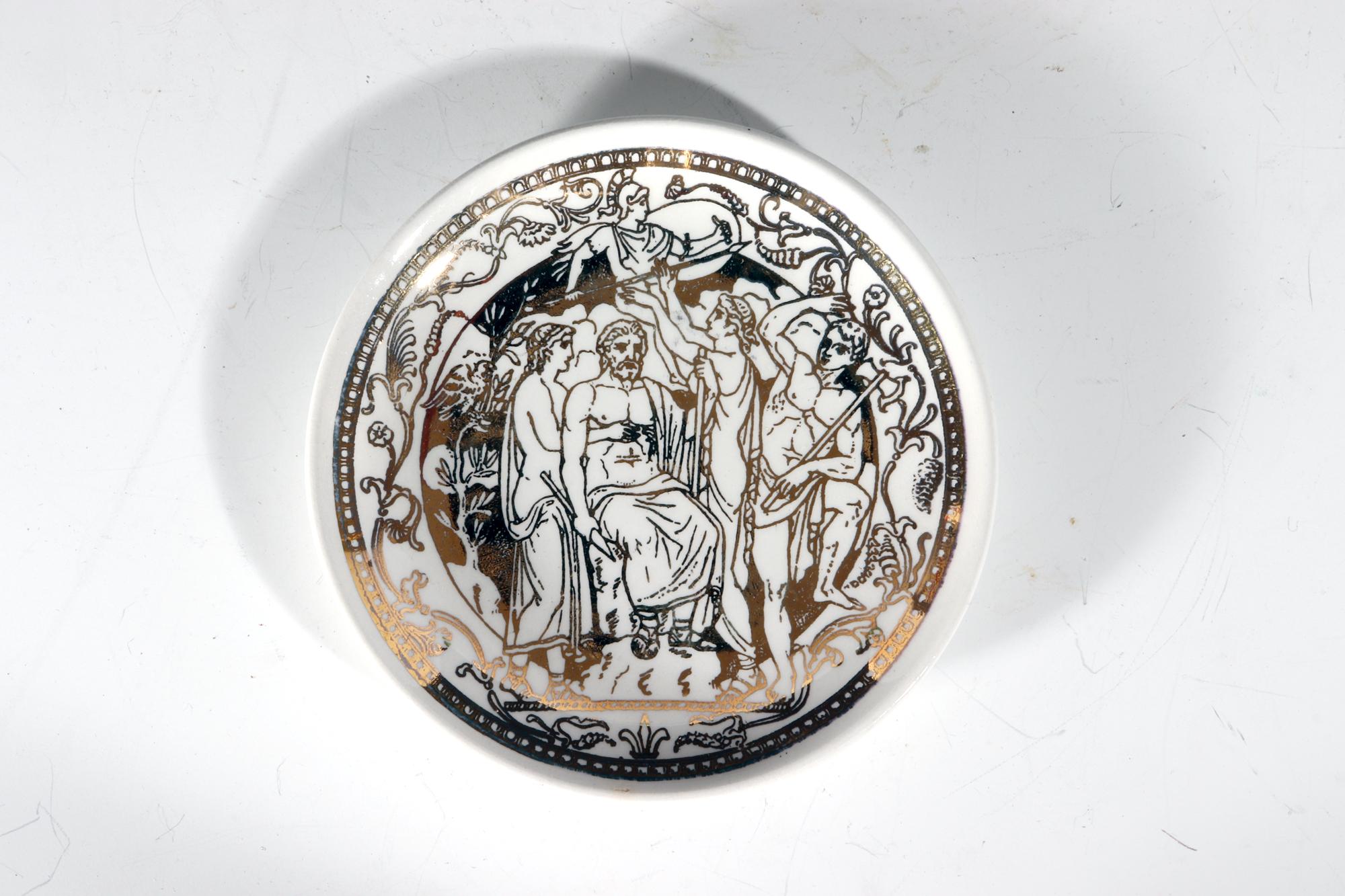 Keramik-Set neoklassizistischer mythologischer Golduntersetzer von Piero Fornasetti, Mitologia im Angebot 3