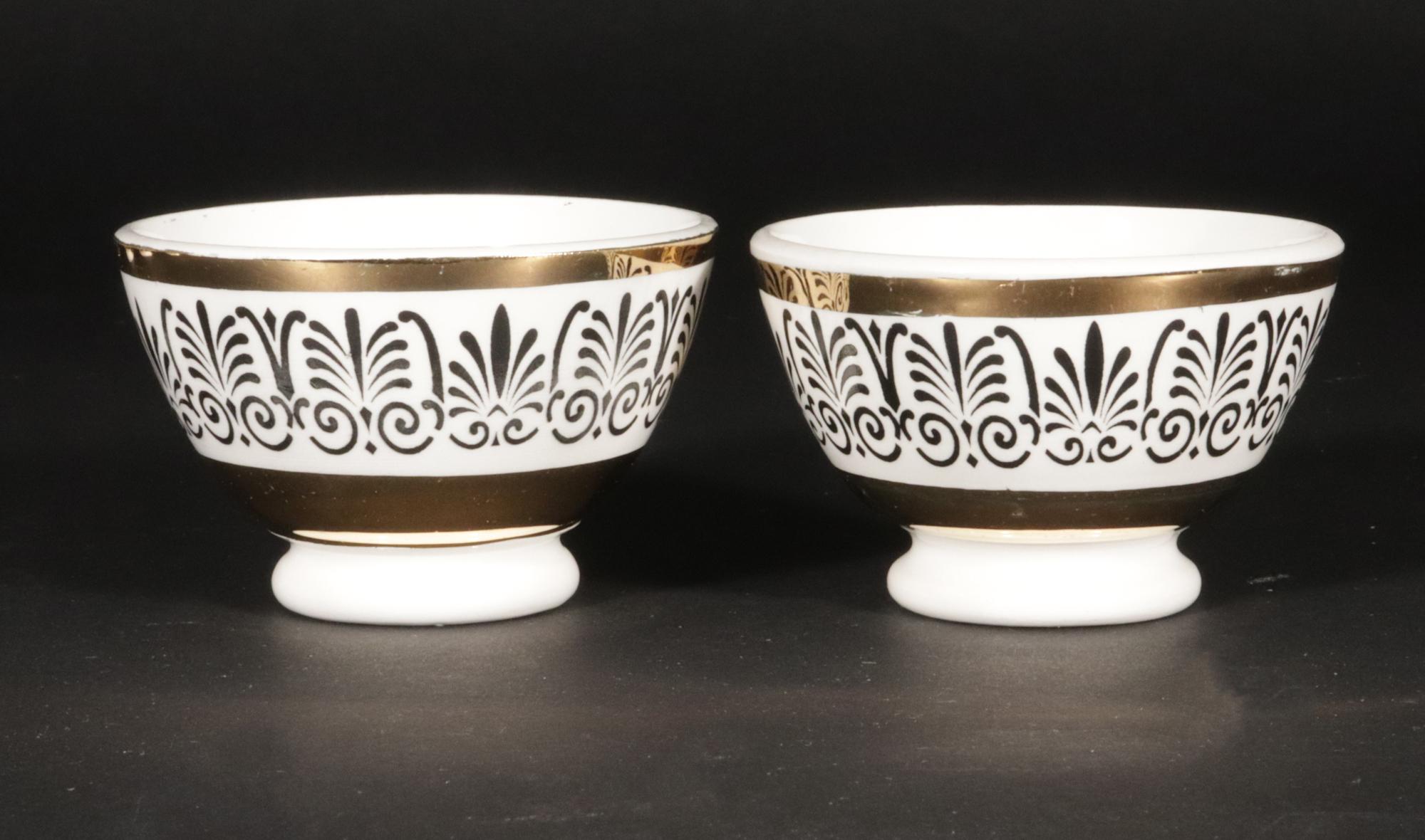 Piero Fornasetti ensemble complet de six bols d'appetizer décorés d'anthémones Bon état - En vente à Downingtown, PA