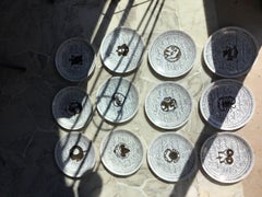 Piero Fornasetti Signes du zodiaque complets de 1963-1974 Porcelaine:: Italie