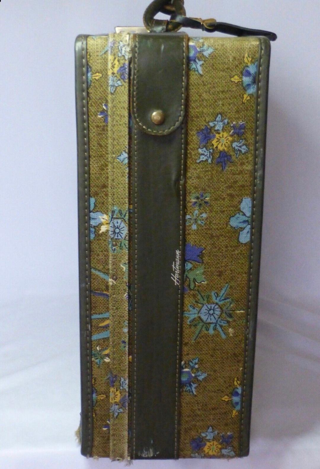 Piero Fornasetti for Hartmann & Saks 5th avenue green tweed sunshine suitcase 1950s with leather accents and original ID tag, labeled. 

This is an extremely rare piece from the 1950’s luxury luggage and handbag boutique or department at Saks 5th
