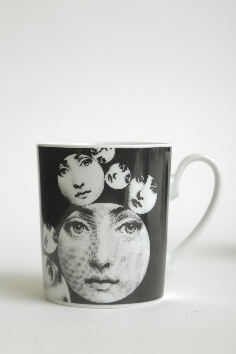 German Piero Fornasetti for Rosenthal Lina Porcelain Coffee or Tea Mugs Vintage For Sale
