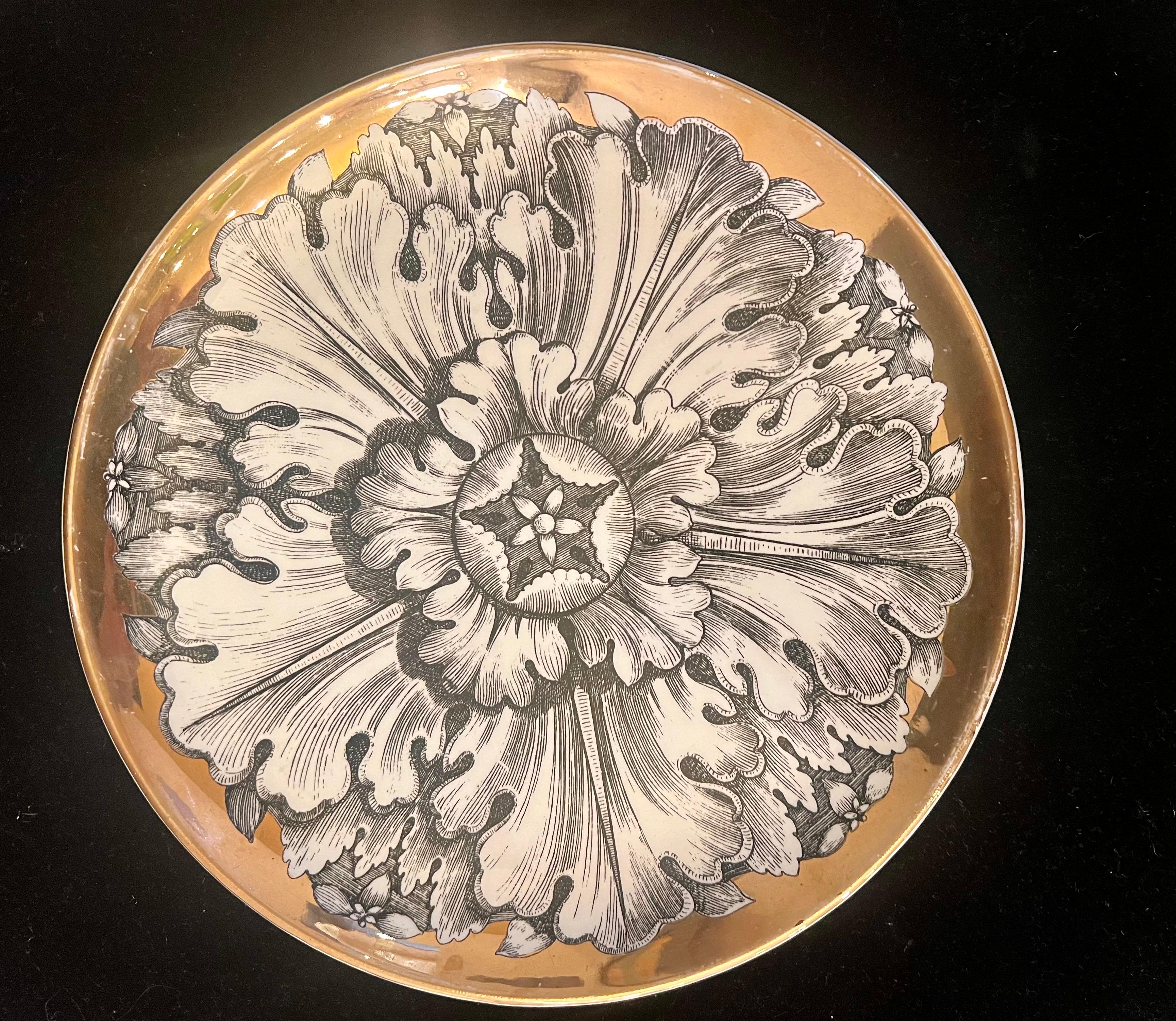 Mid-Century Modern Piero Fornasetti for Rosoni Pattern Porcelain Decorative Plate Italy For Sale