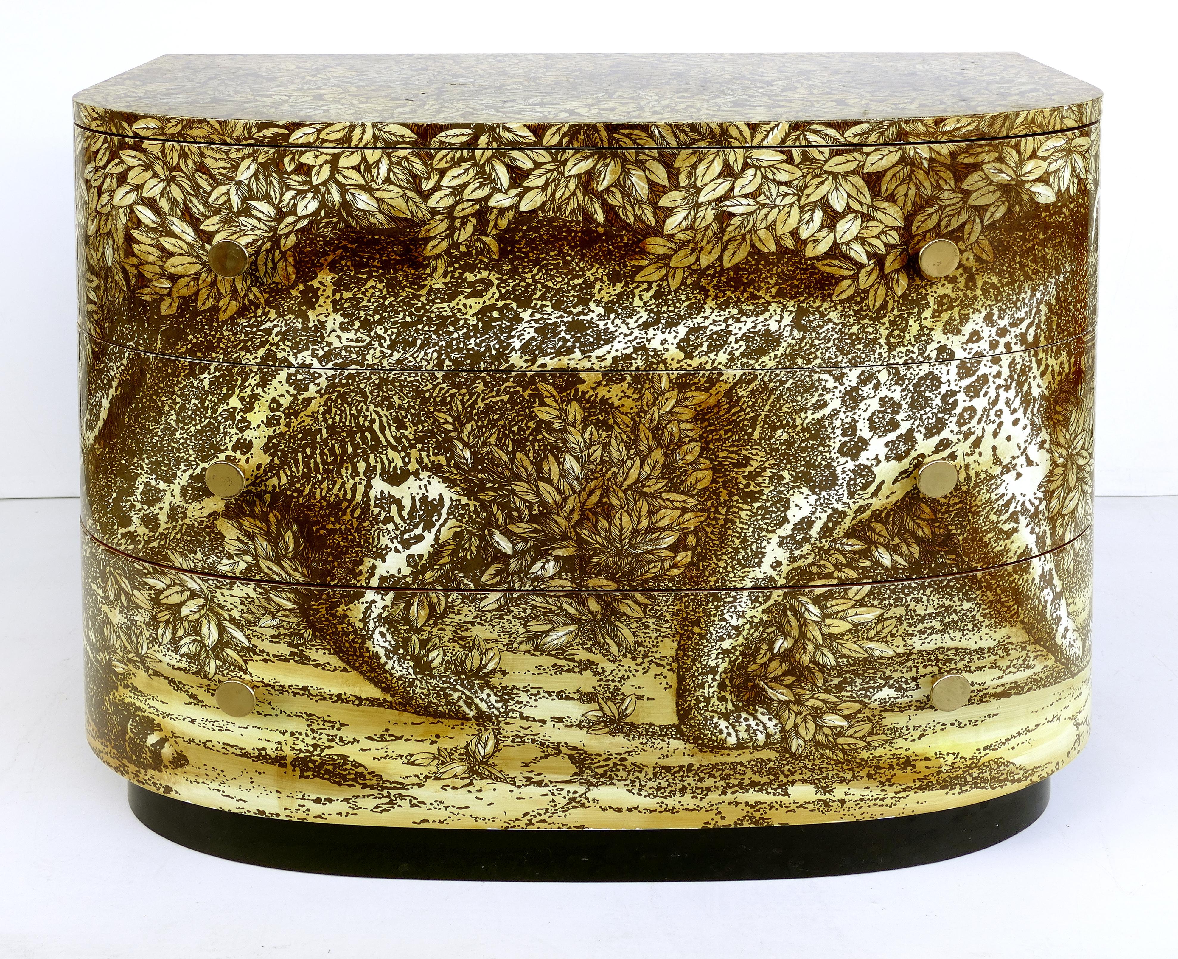Piero Fornasetti leopard chest of drawers, Leopardo, Fornasetti Milano

Offered for sale is a three drawer chest of drawers designed by Piero Fornasetti (1913-1988) for Ateliers Fornasetti Milano.
The 