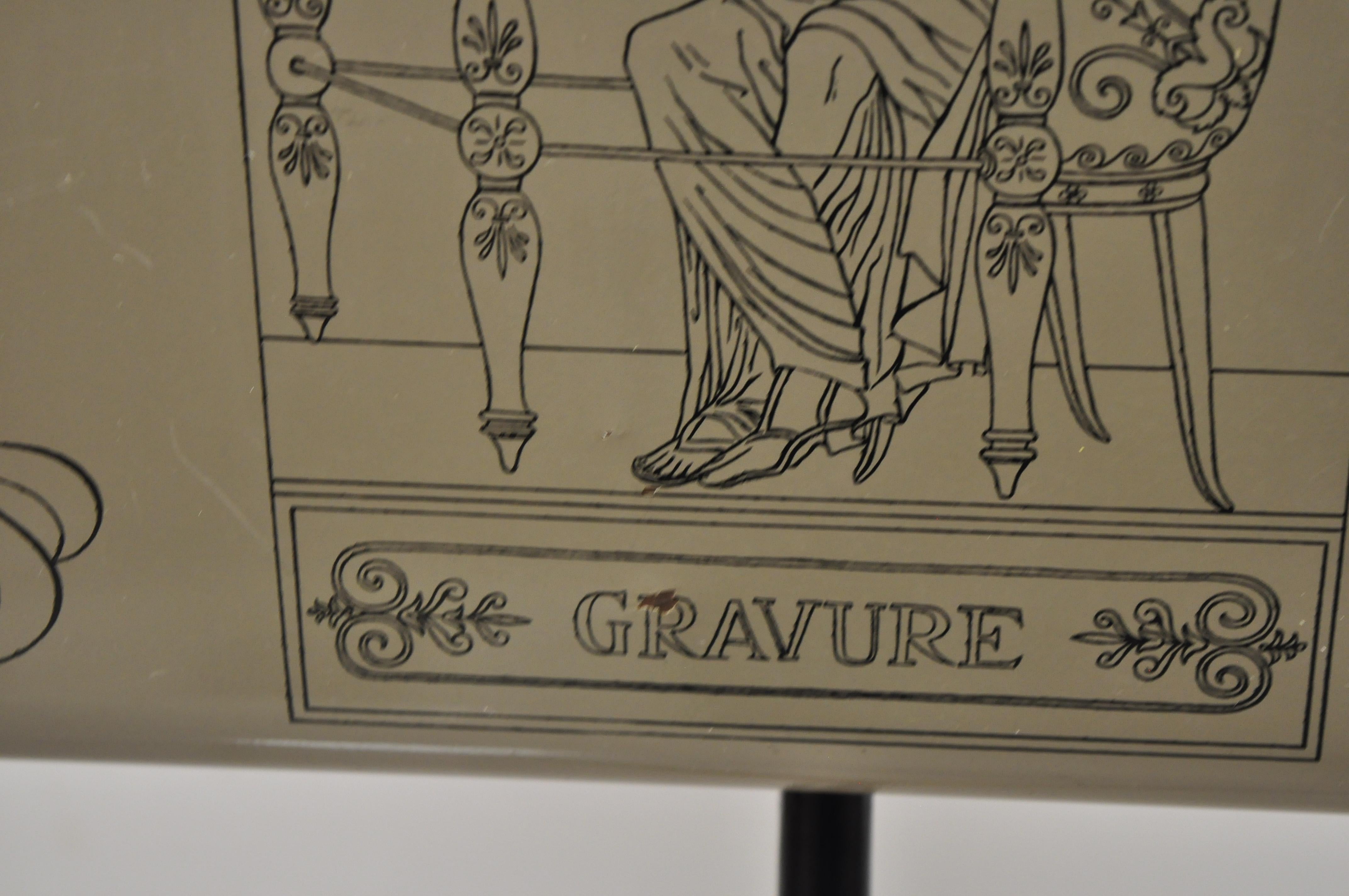 Revistero moderno italiano de mediados de siglo Piero Fornasetti Gravure Soporte de latón en Bueno Estado en Philadelphia, PA