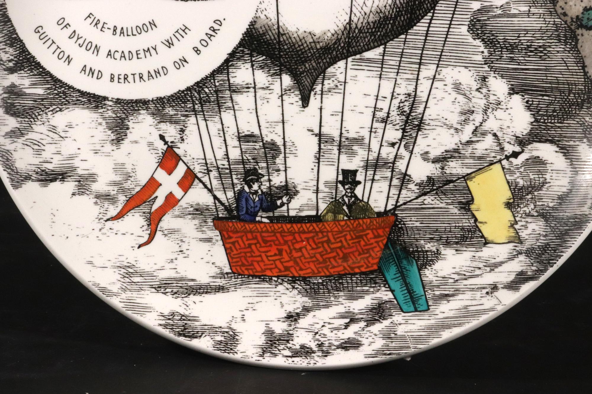 Piero Fornasetti Platos Globo Aerostático, Estampado Mongolfiere, Lote de Seis en venta 9