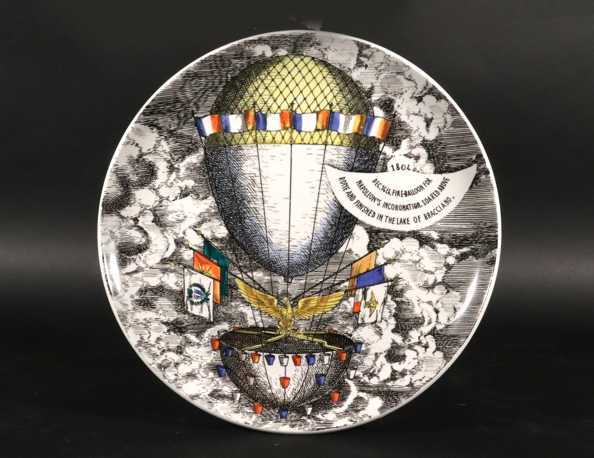 Piero Fornasetti Platos Globo Aerostático, Estampado Mongolfiere, Lote de Seis en venta 13