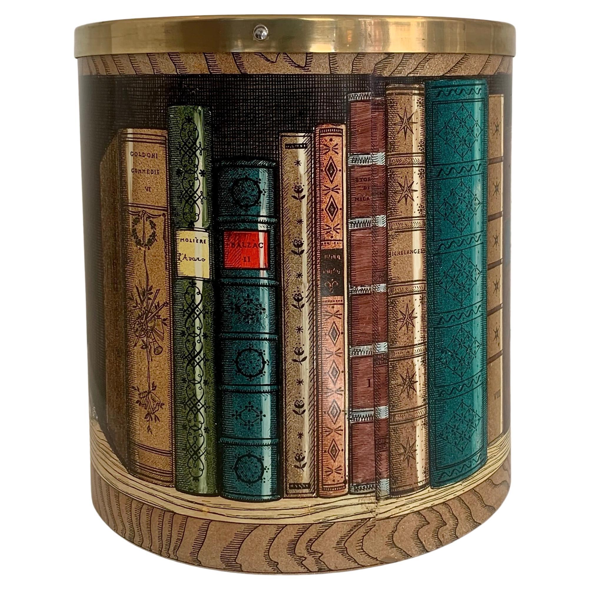 Piero Fornasetti  "Libri"  Rara cesta vintage, circa 1950, Italia.