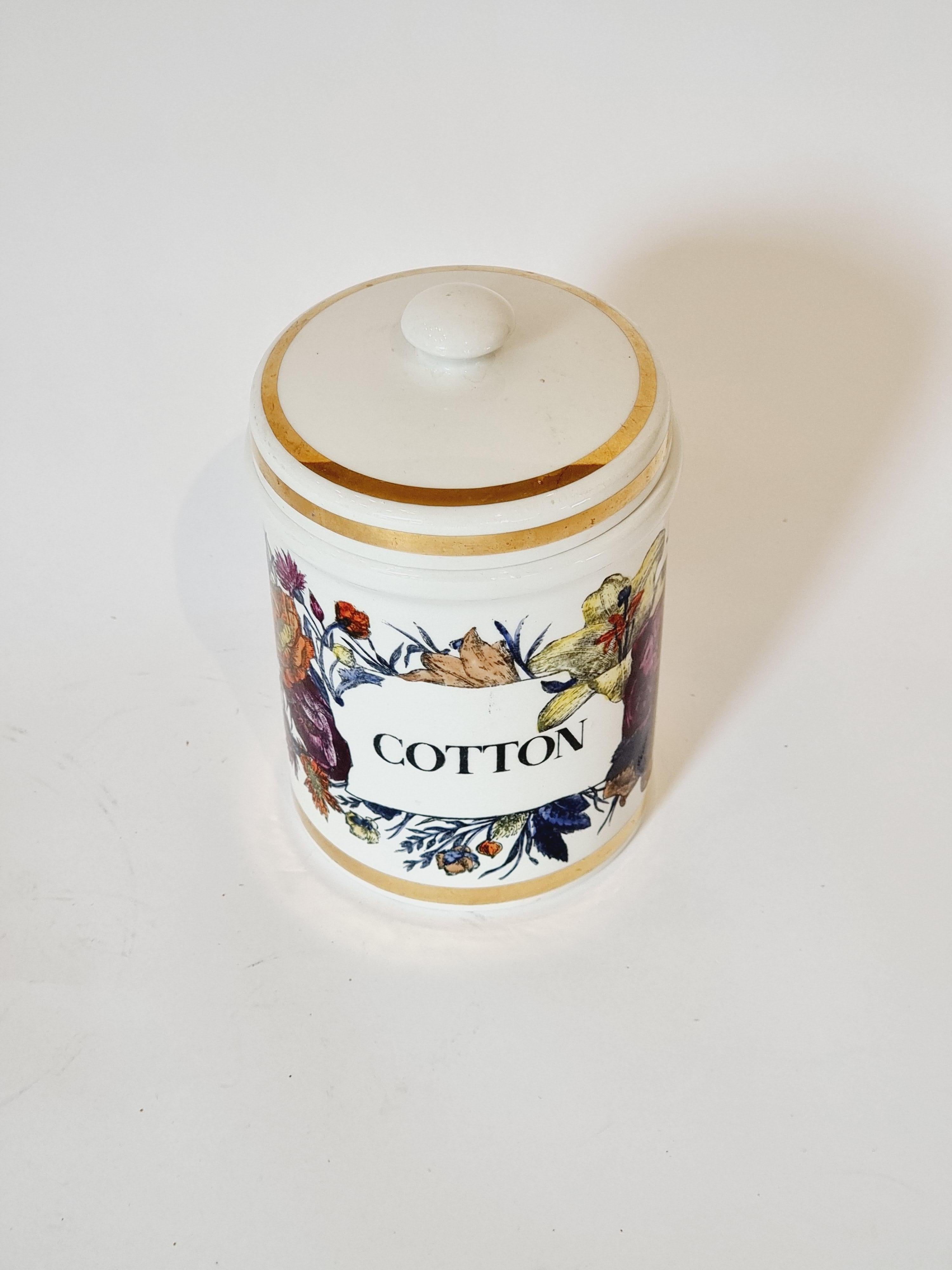 Piero Fornasetti, vaso con coperchio 
