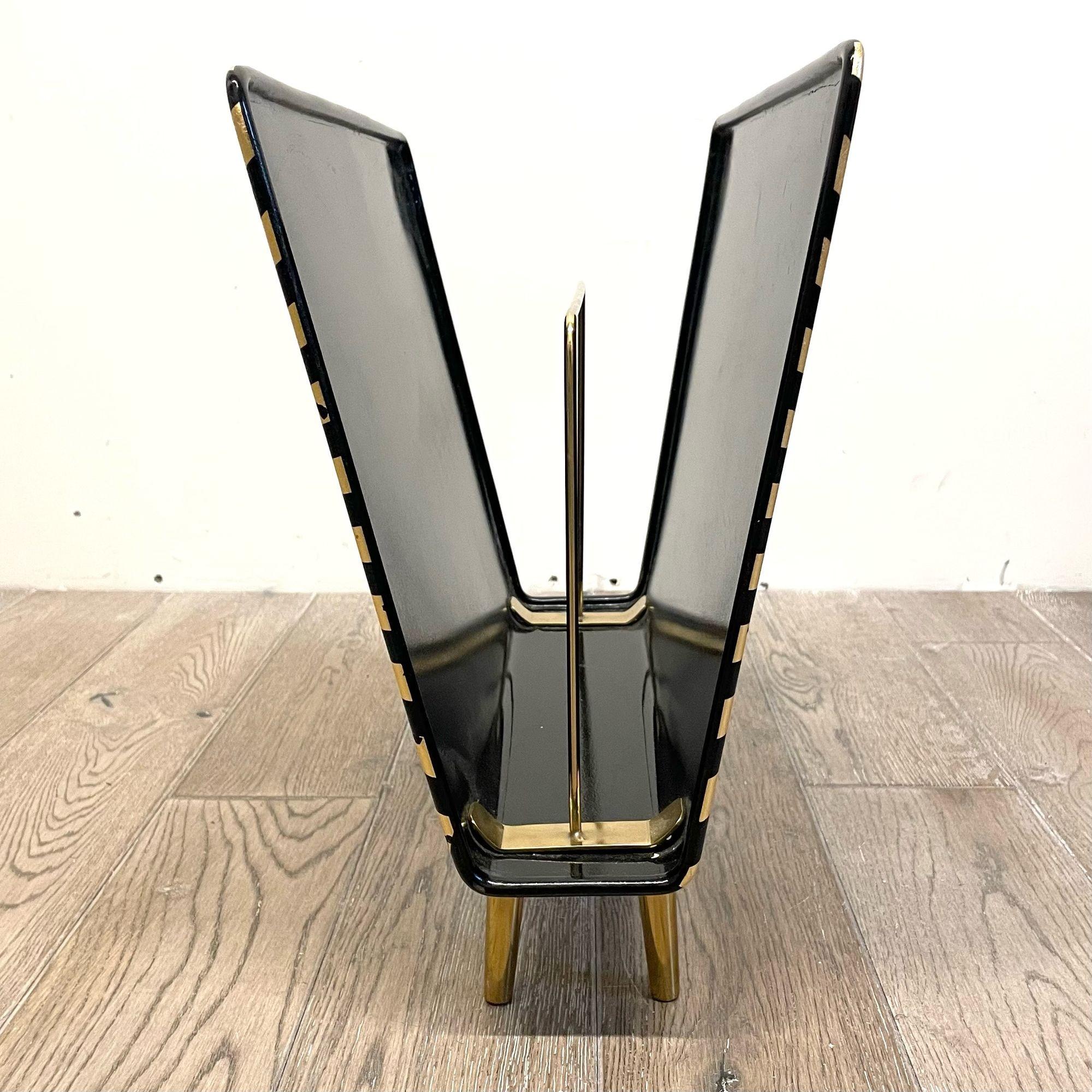 Piero Fornasetti, Mid Century Modern, Magazine Rack, Lacquer, Metal, Italy 1960s For Sale 6