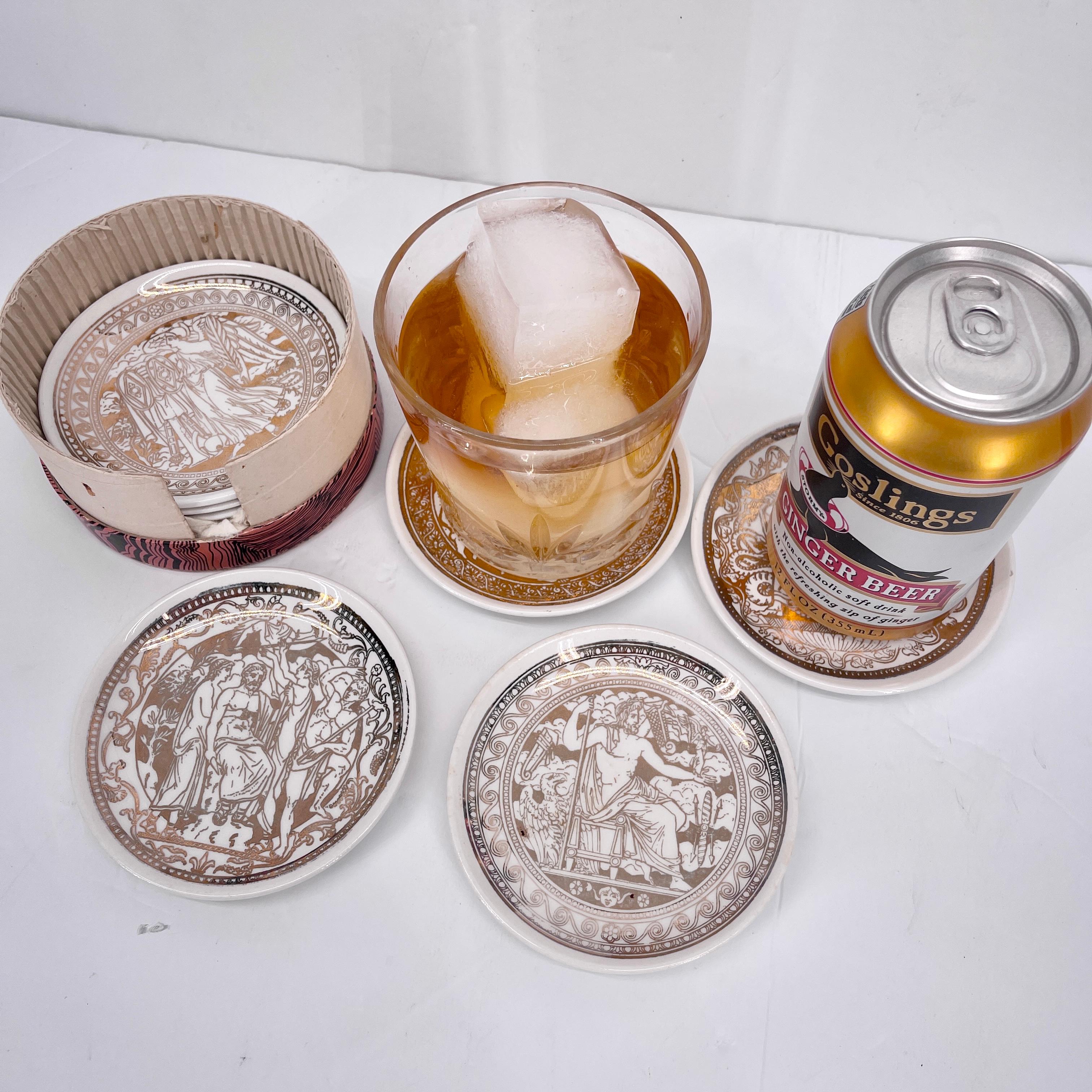 Set von acht Cocktail- oder Glasuntersetzern „Mitologia“ von Piero Fornasetti im Angebot 8